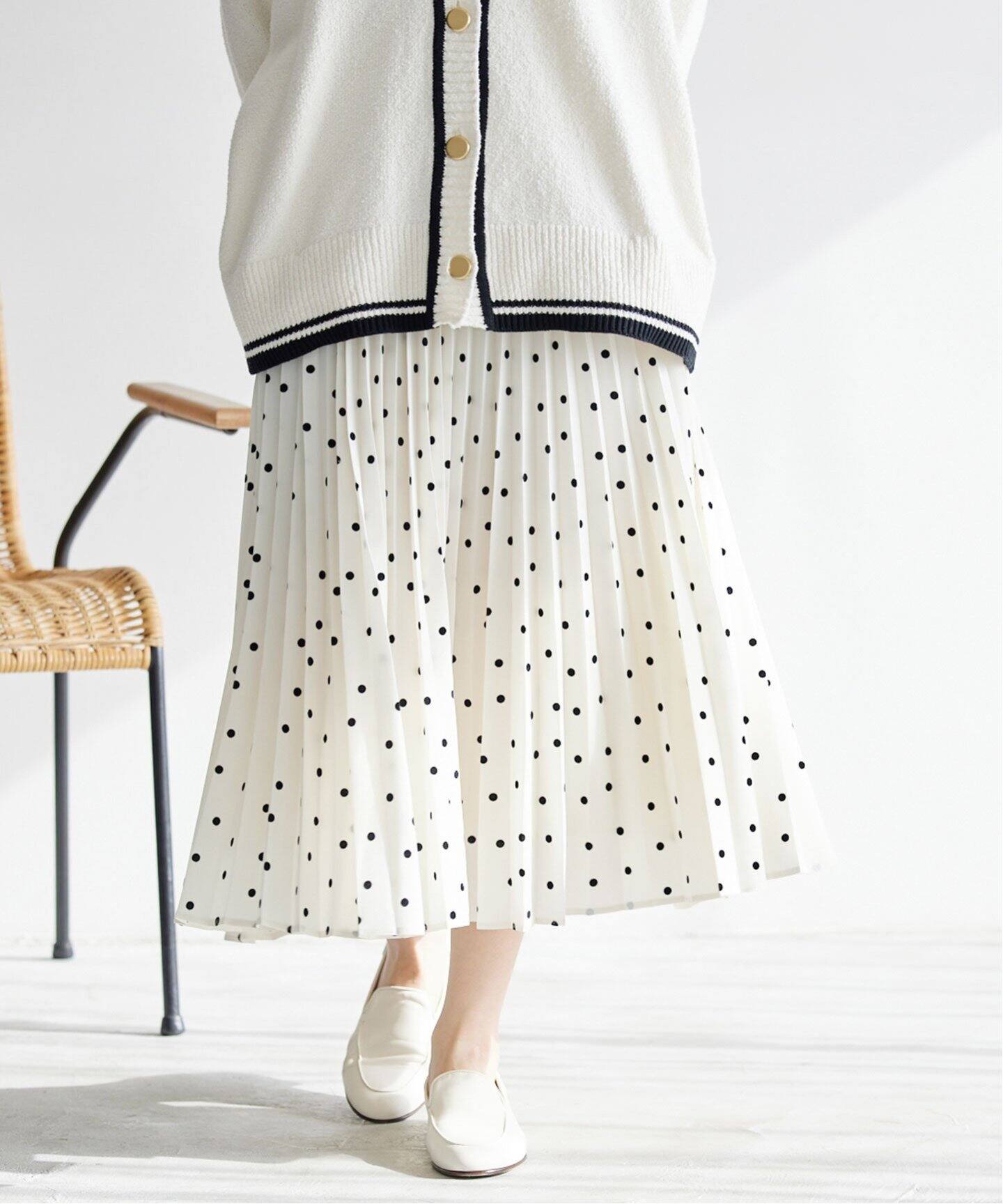 ランダムドットプリーツスカート（ロング・マキシ丈スカート）｜IENA  