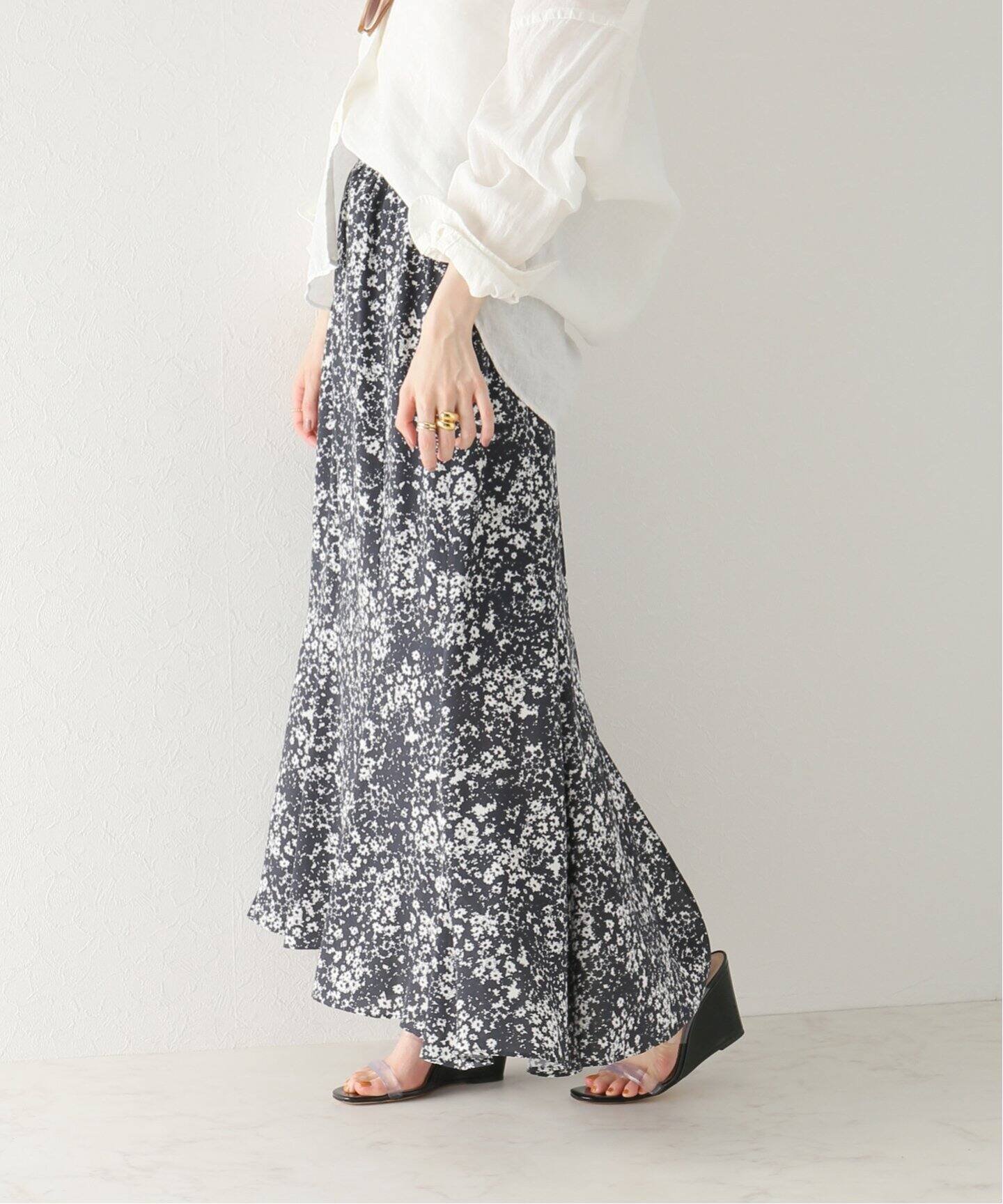 Contrast flower スカート◇（ロング・マキシ丈スカート）｜Plage  