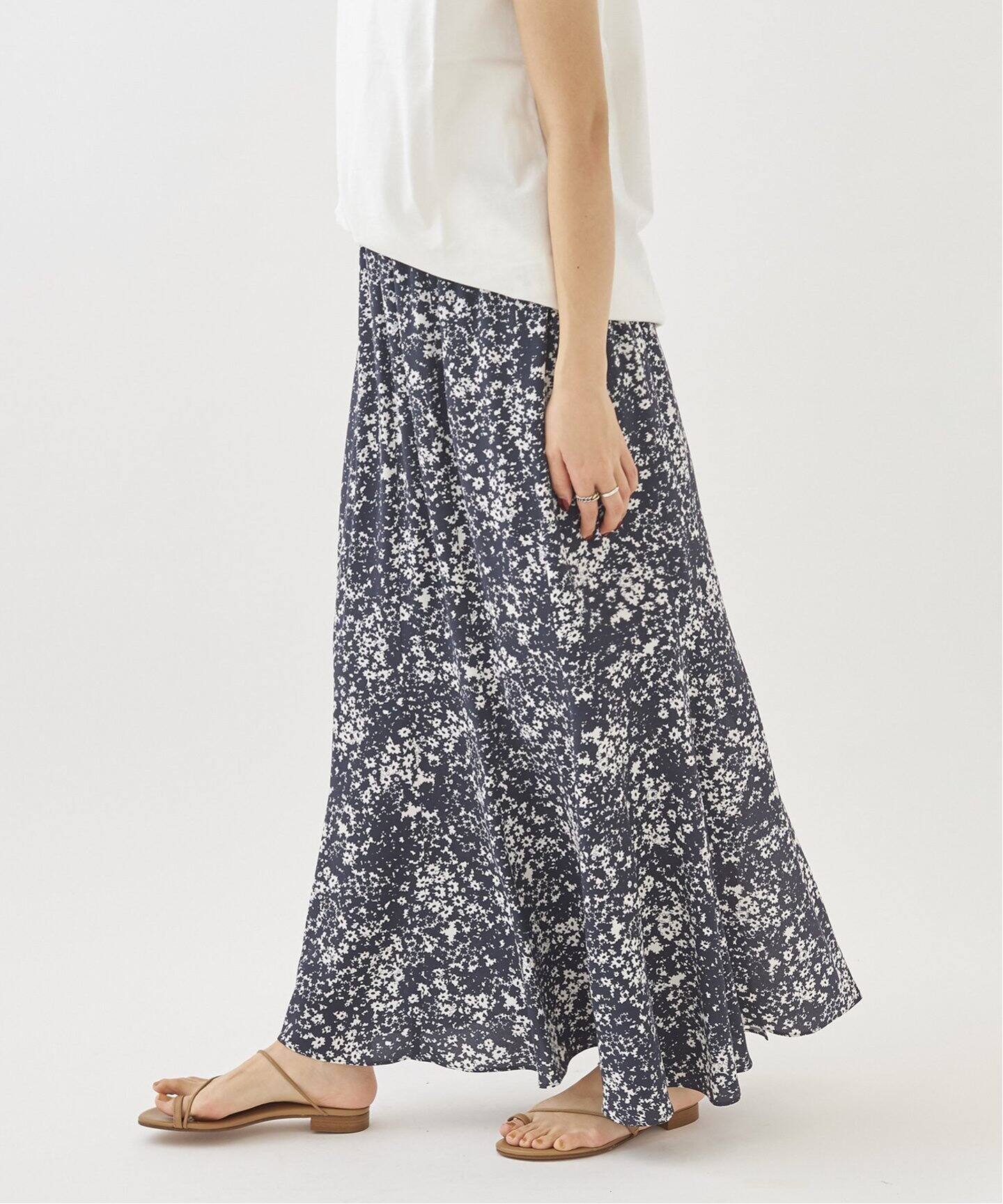 Contrast flower スカート◇（ロング・マキシ丈スカート）｜Plage  