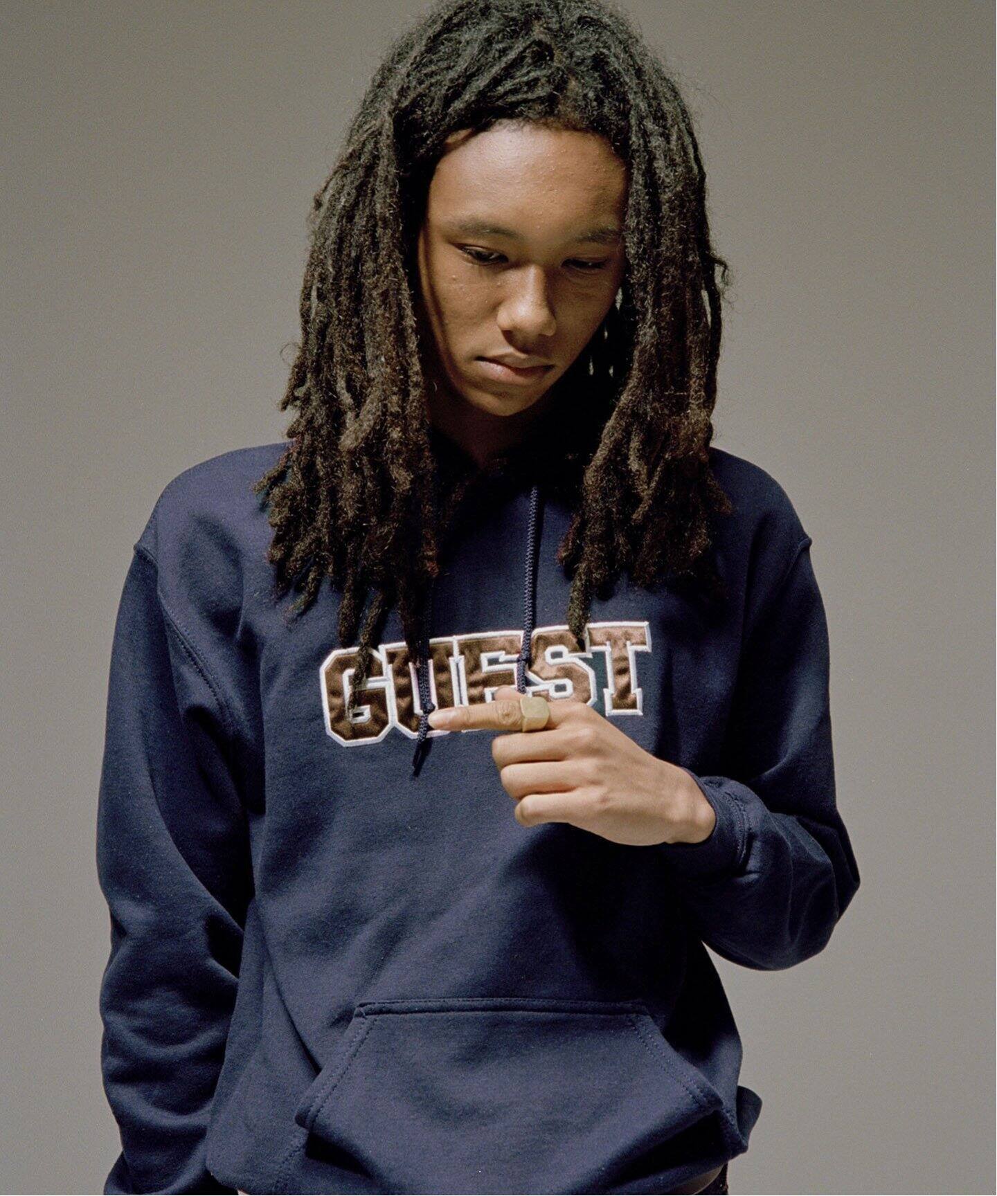 SPECIAL GUEST / スペシャルゲスト】GUEST LOGO HOODIE（パーカー  