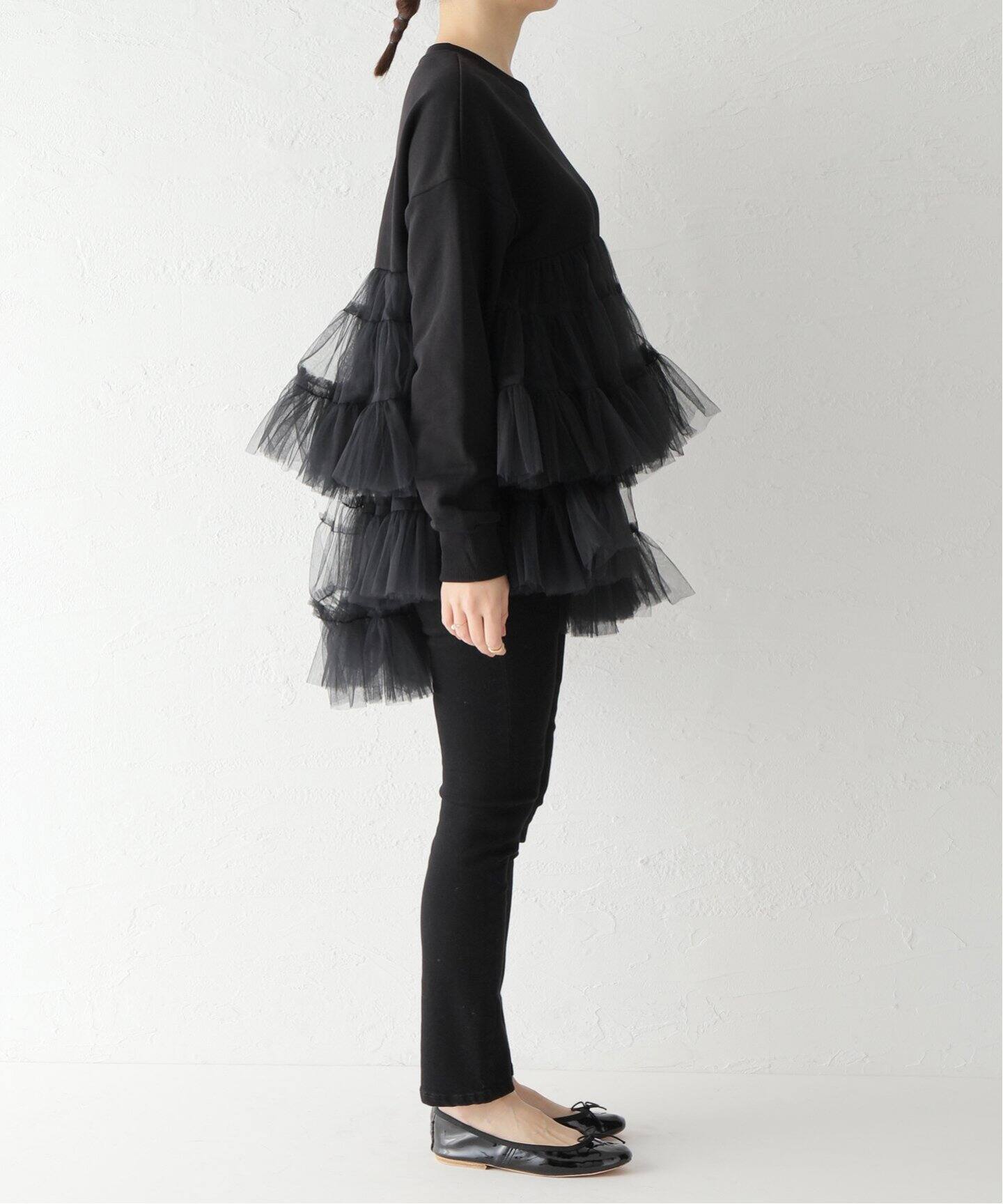 新品⭐︎ VIVIANO RUFFLE TRIMMED TOP