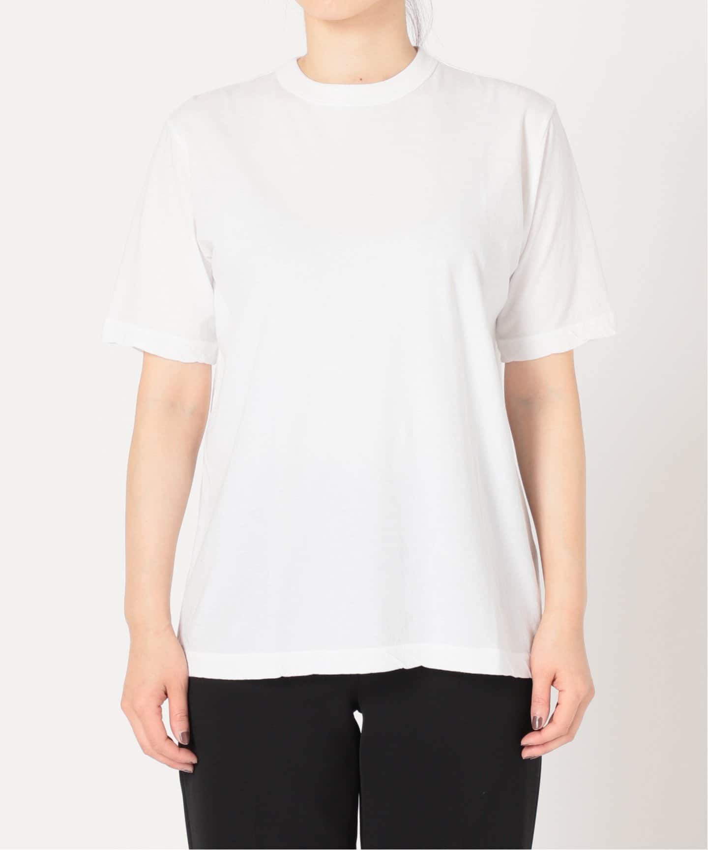 金子綾さん愛用 エイトン ATON Tシャツ