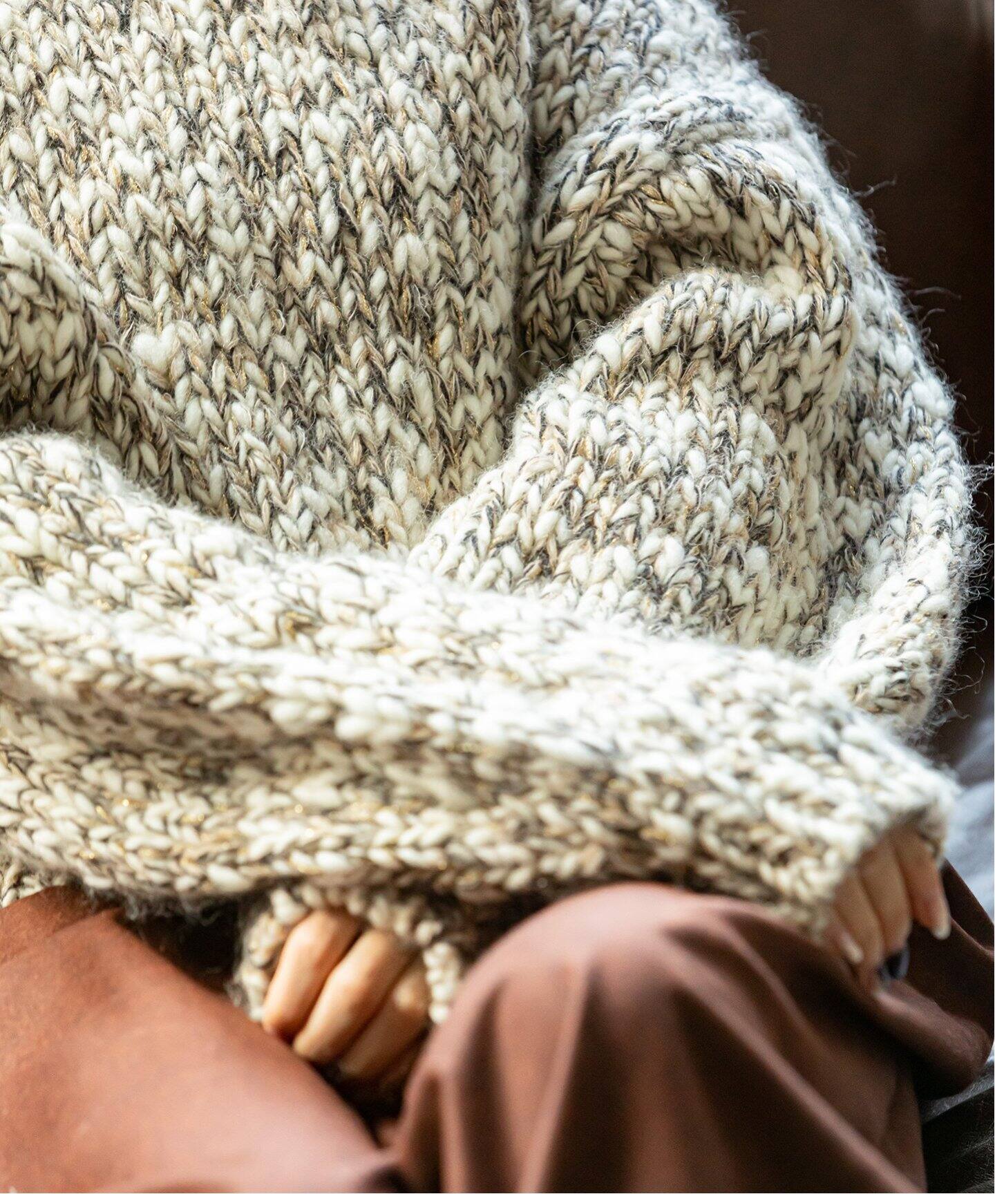 HAND KNIT Mixヤーンショート丈プルオーバー（ニット／セーター 