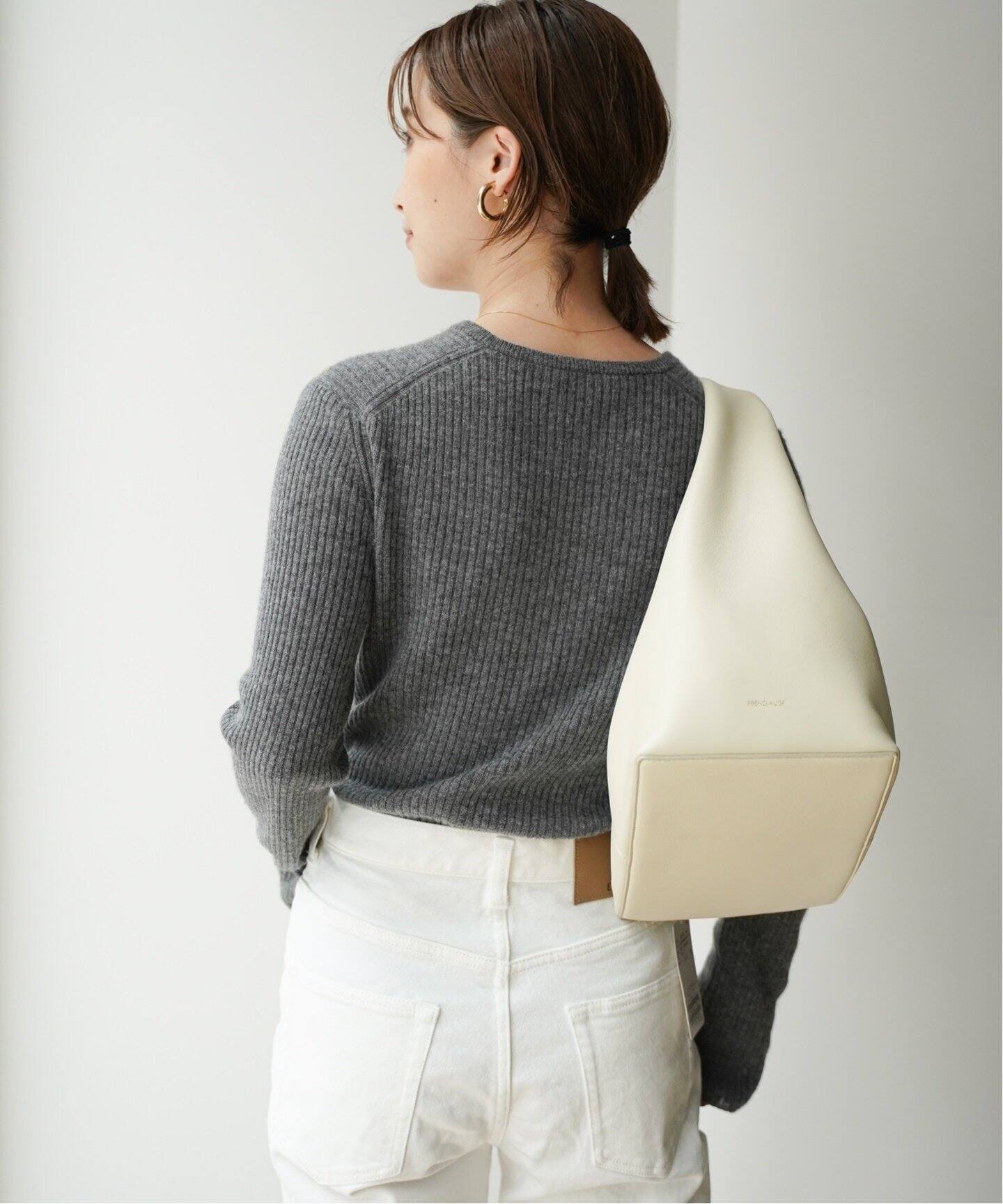 Cariaggi Cashmere Rib プルオーバー|Deuxieme Classe 配送ネットワーク 【Deuxieme Classe】CARIAGGI ユルタートル/RIBパンツ ニット/セーター
