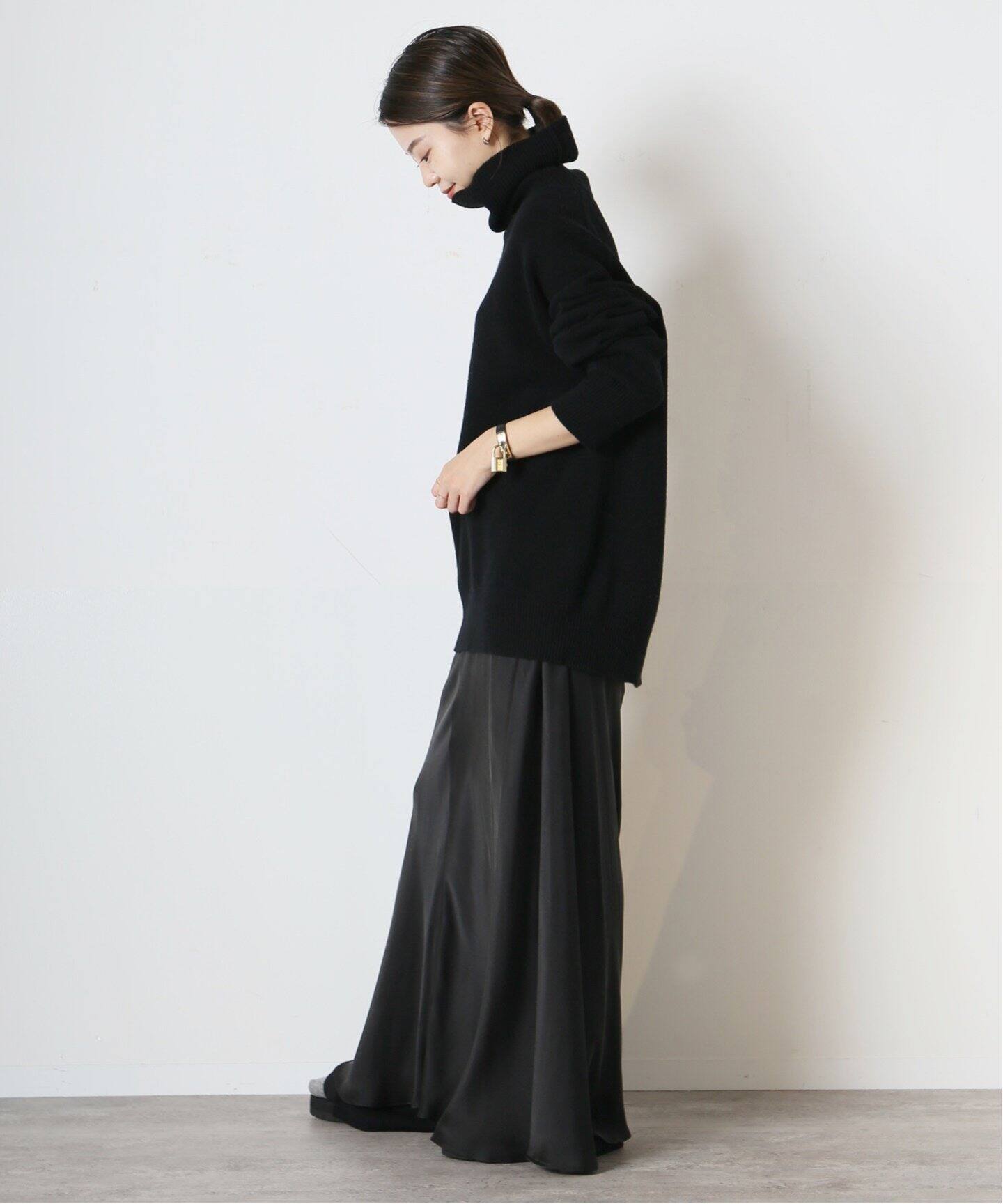 latest ミドルゲージ タートルネックニット（ニット／セーター）｜MUSE  