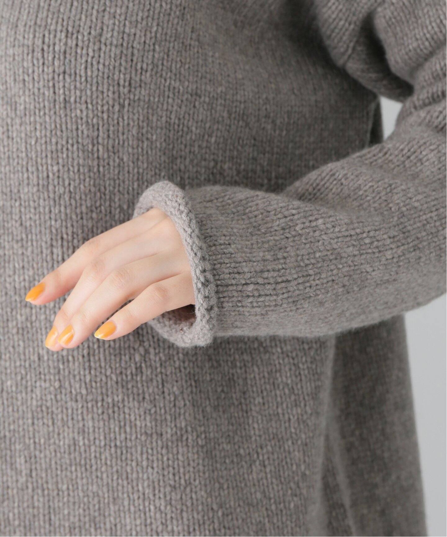 KGW】 ROLLED EDGE OVERSIZED CREW ニット - 長袖 