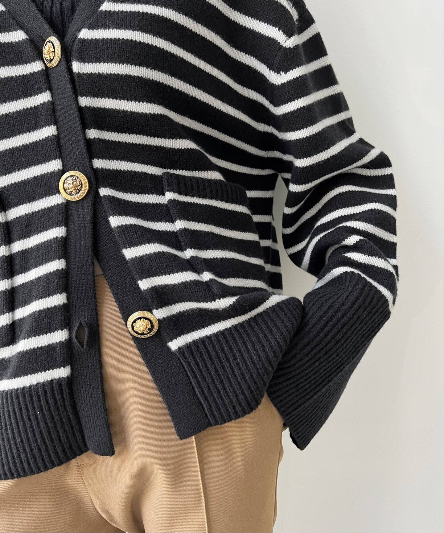 GOLD BUTTON V/N CARDIGAN（カーディガン）｜L 