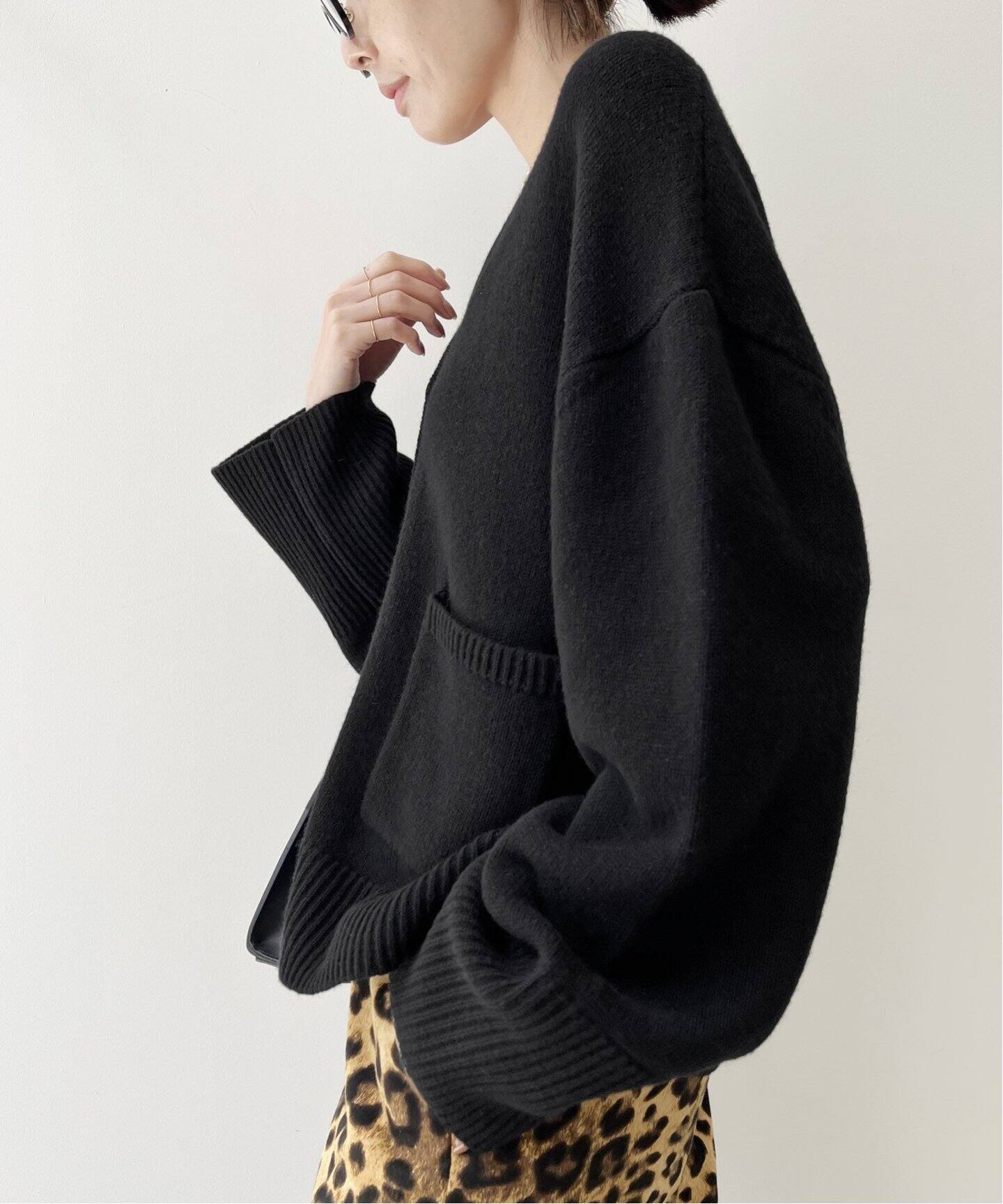 GOLD BUTTON V/N CARDIGAN（カーディガン）｜L