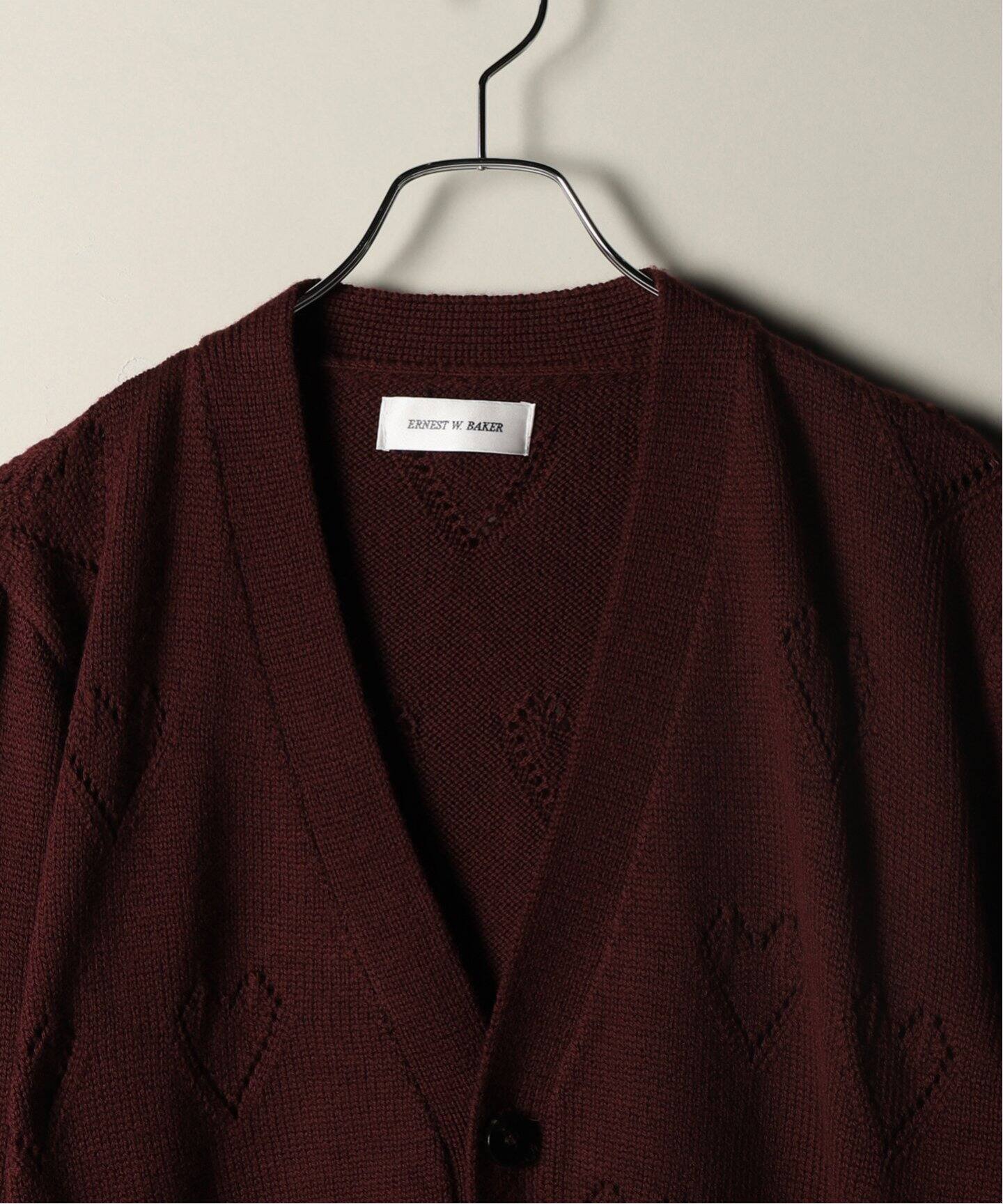 ERNEST W. BAKER / アーネストダブルベイカー】Hearts knit cardigan 