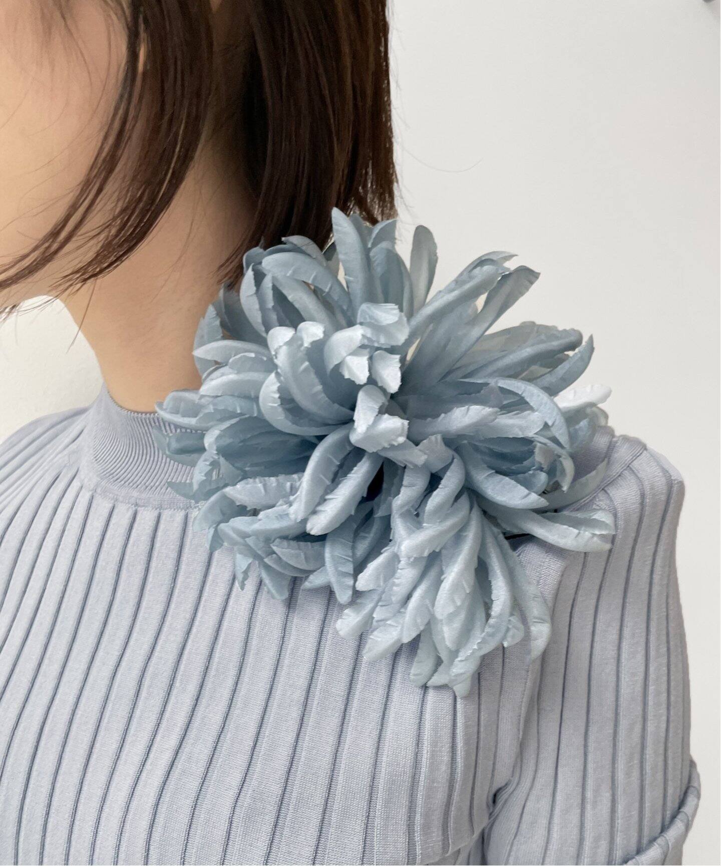 アパルトモン INDRESS Small silk anemone flower