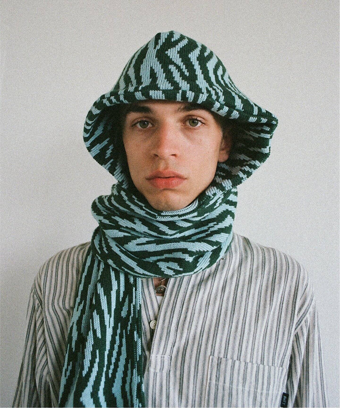 BoTT / ボット】Zebra Hood Scarf（マフラー）｜WISM（ウィズム）の  