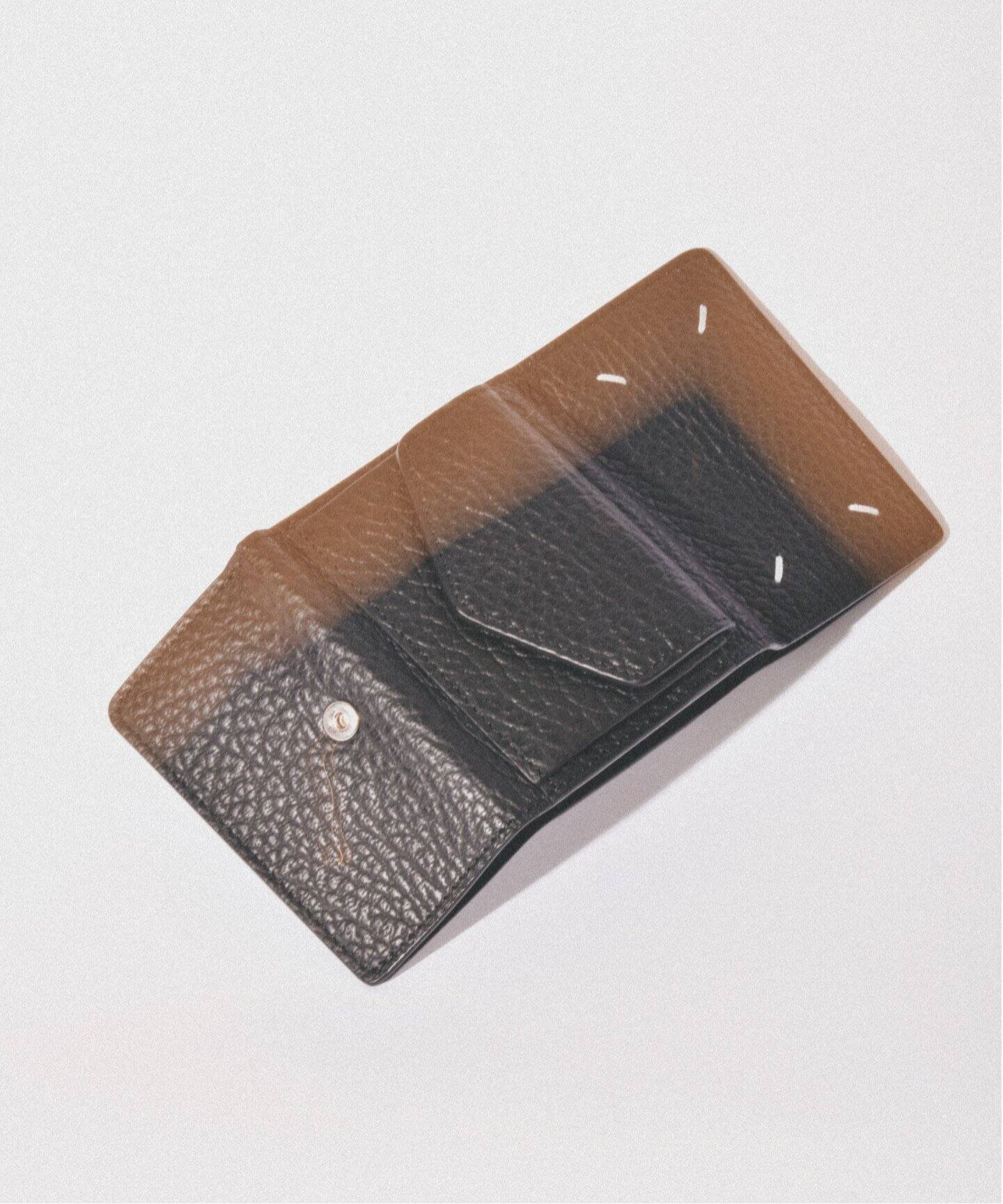 Maison Margiela / メゾン・マルジェラ】Tri Fold Snap Wallet  