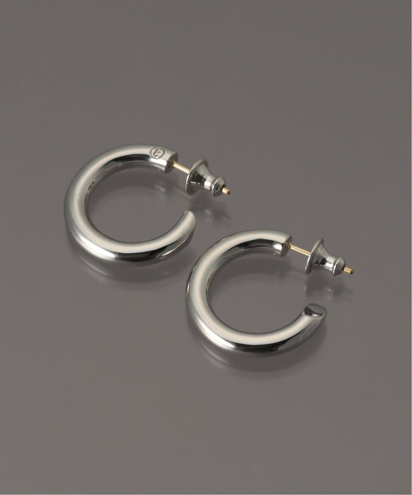 careering 701 シルバー片耳 