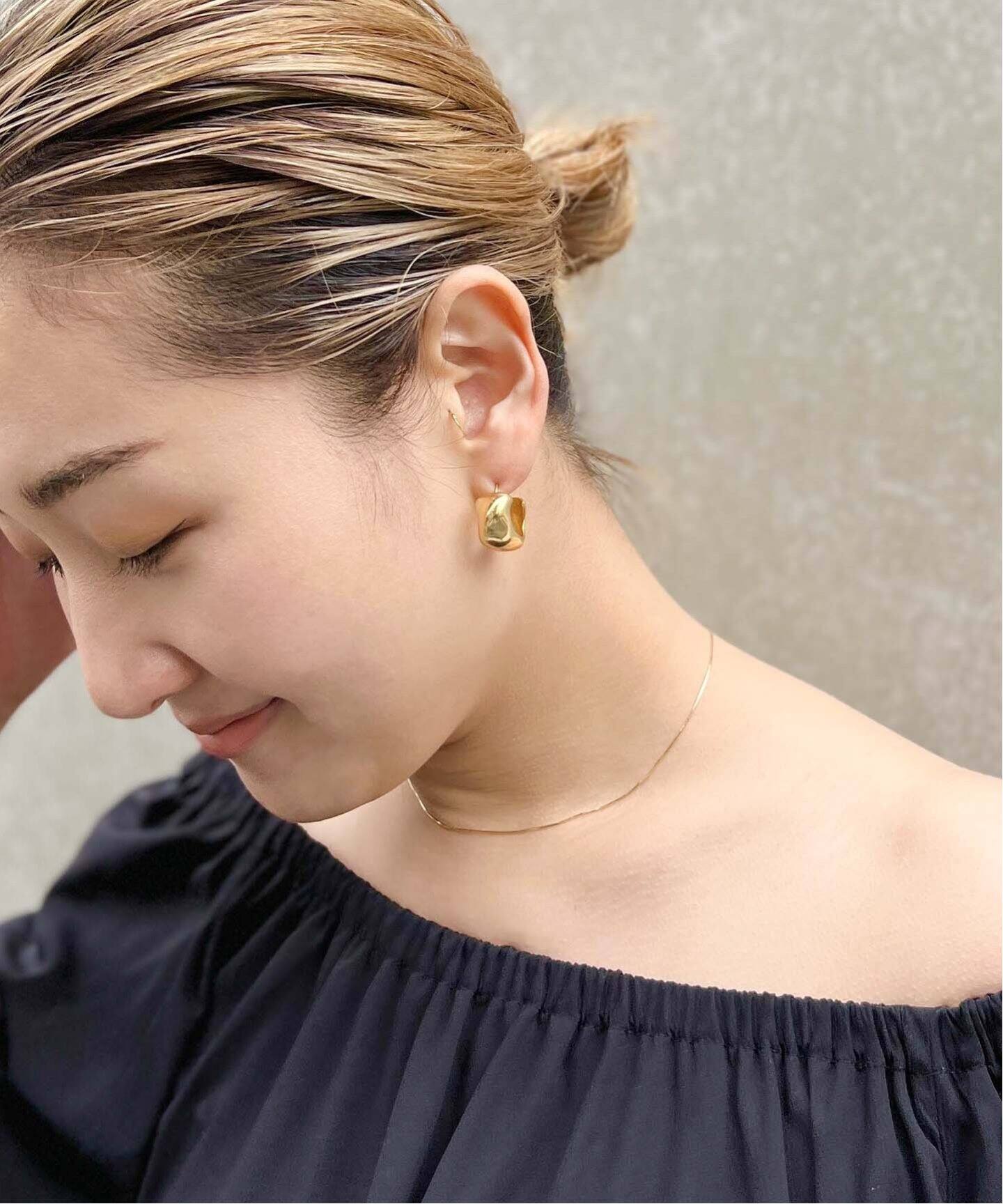 AGMES/アグメス】 SMALL CELIA HOOPS ピアス（両耳）（ピアス（両耳用 