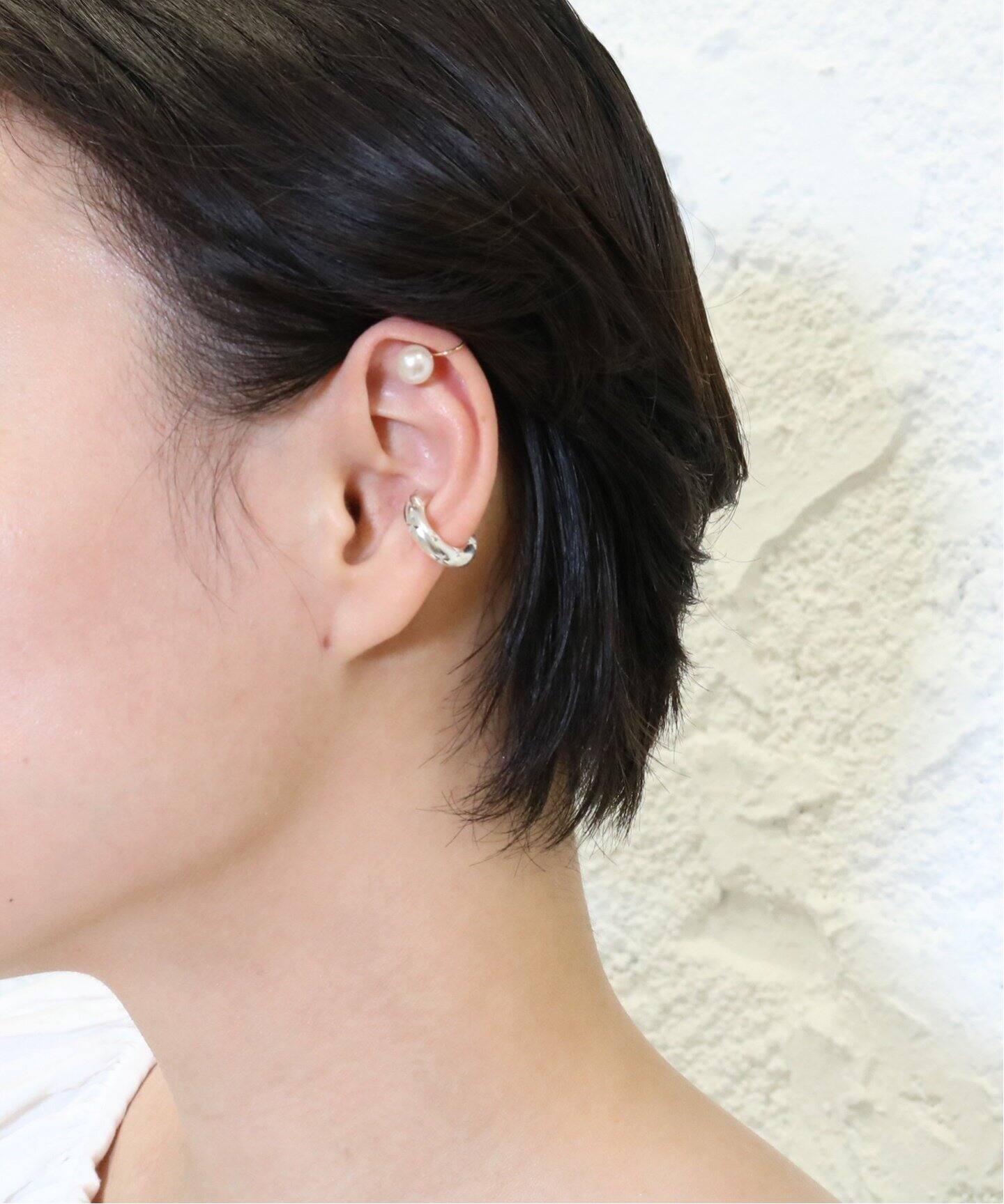 SASKIA DIEZ/サスキア ディツ】パールツキイヤーカフ（イヤリング  