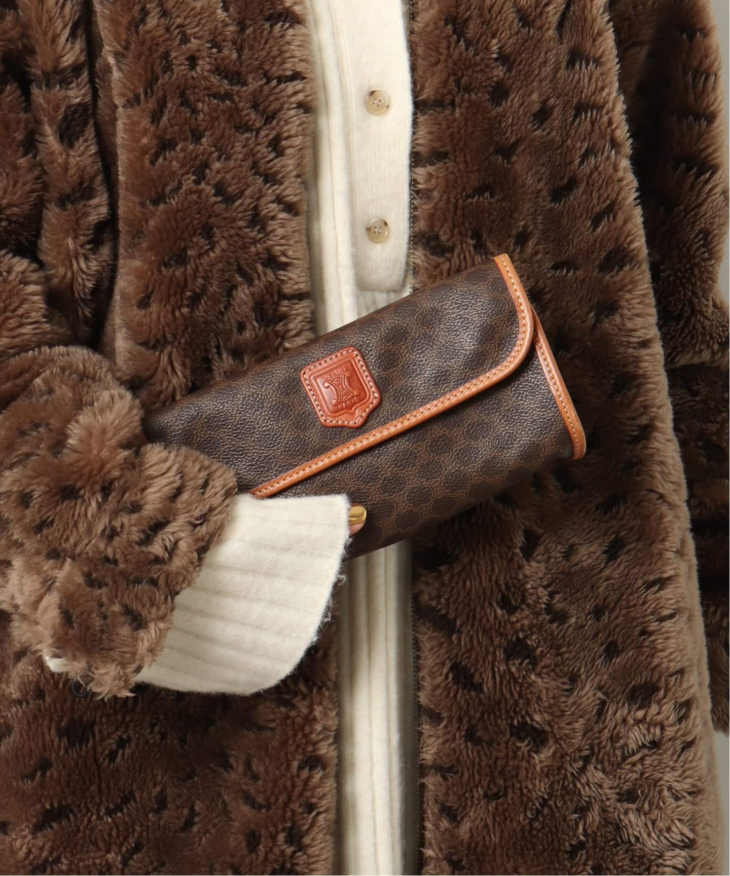 CELINE ブラウンレザーポーチ モノグラム CELINE ブラウンレザーポーチ モノグラム