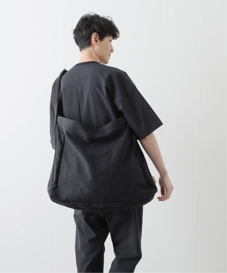 【Hender Scheme / エンダースキーマ】square shoulder bag big（ショルダーバッグ）｜EDIFICE