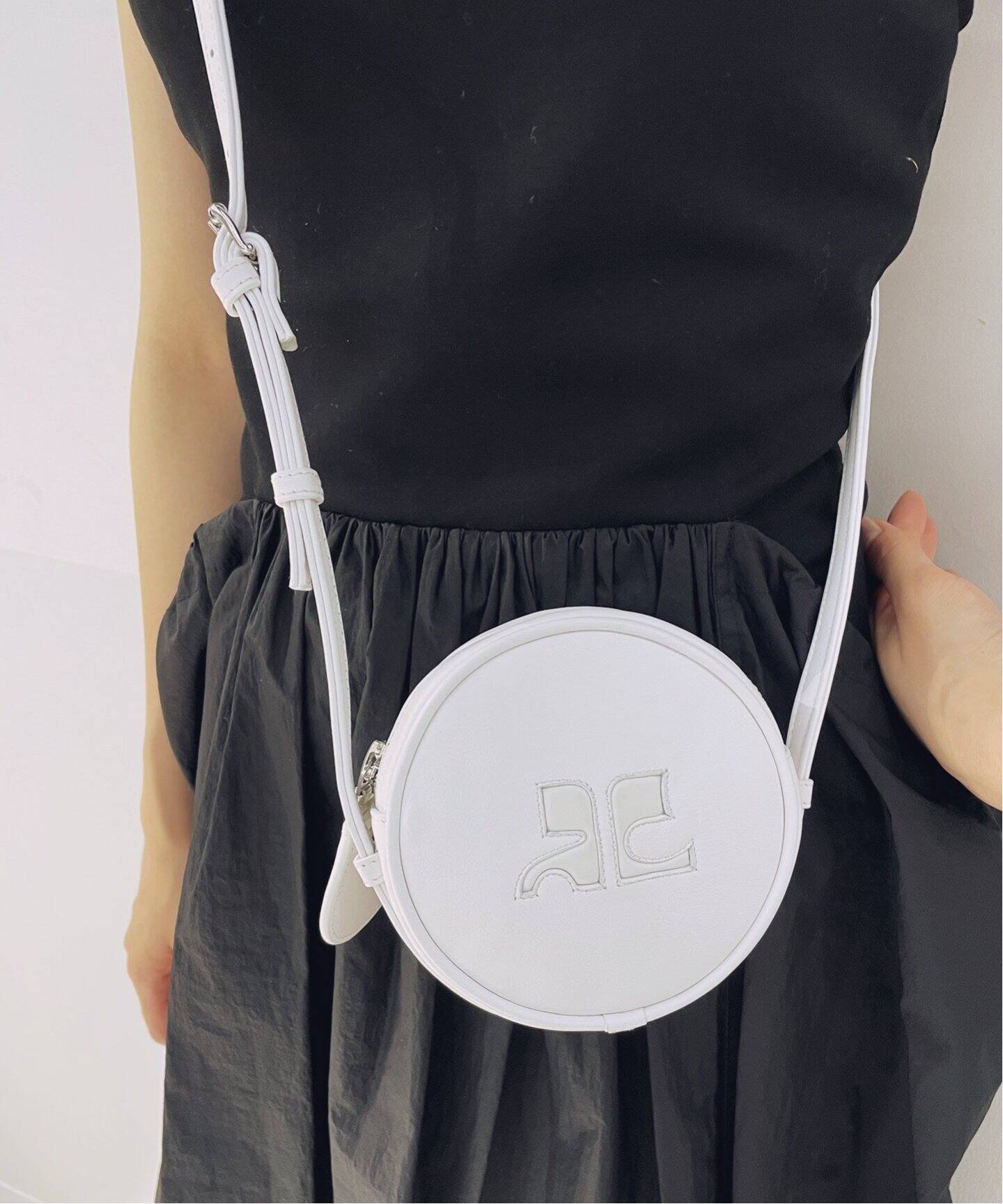courreges/クレージュ】SMALL CIRCLE BAG（ショルダーバッグ）｜EDIT 