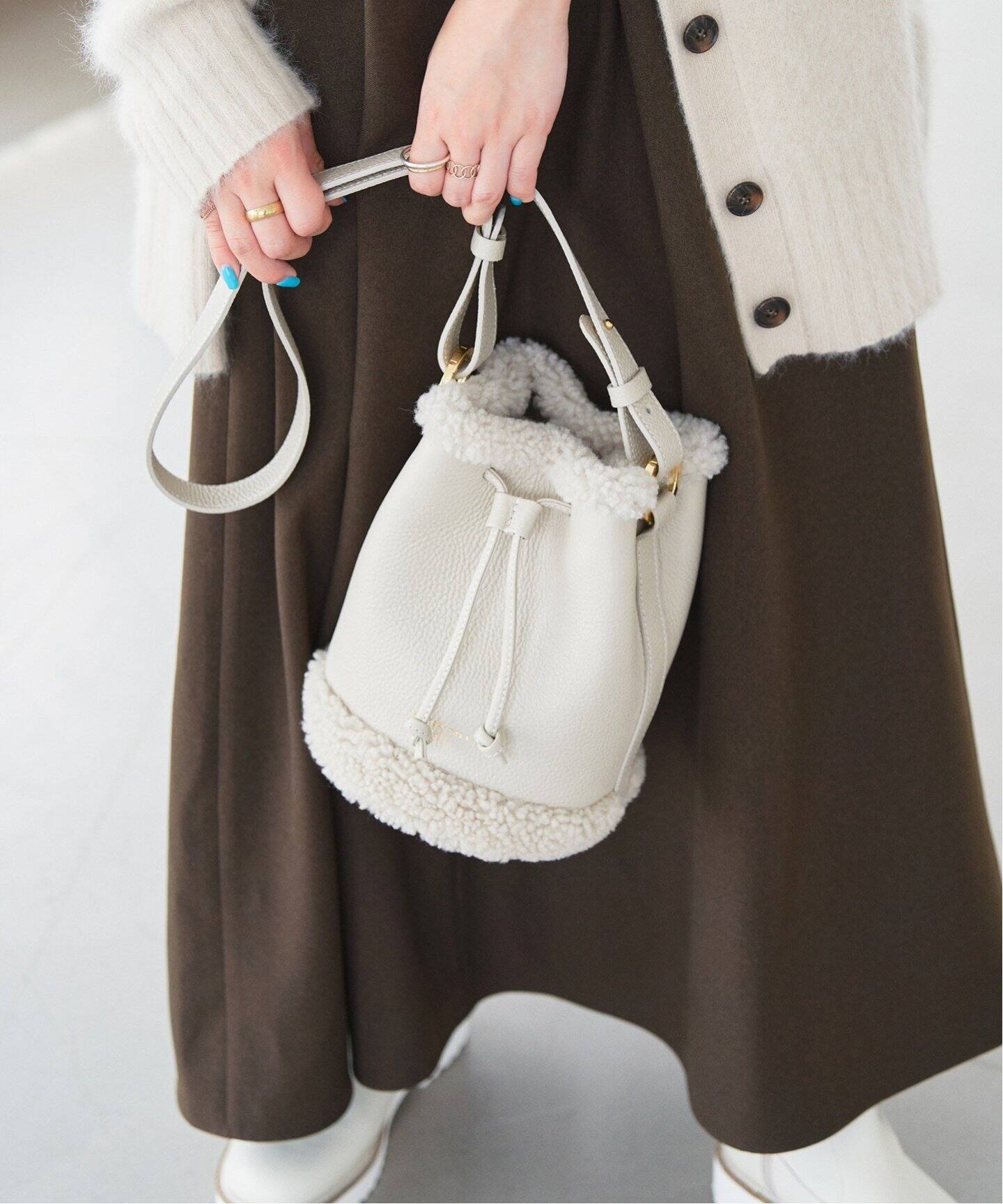 CHRISTIAN VILLA ムートンコンビショルダー（ショルダーバッグ）｜LE  