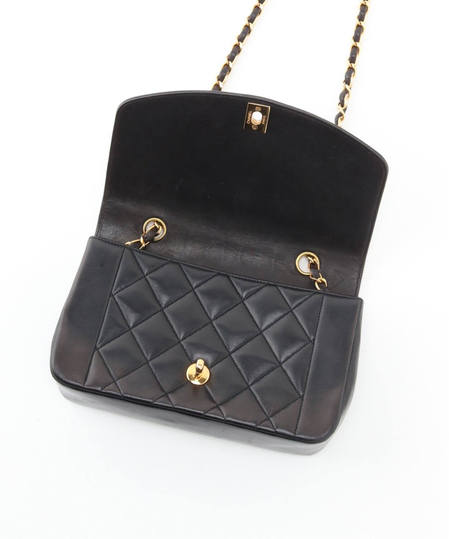 CHANEL / シャネル】 マトラッセバッグ ダイアナフラップ（ショルダー 