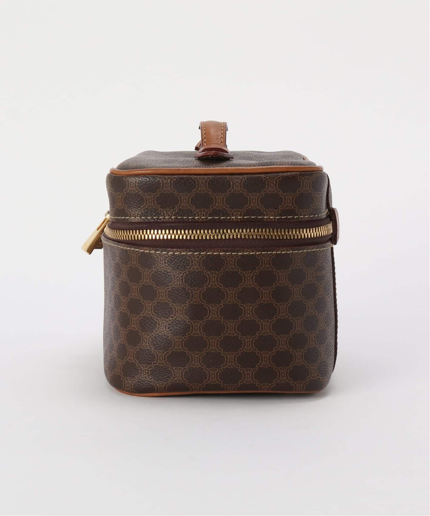 CELINEセリーヌ　ヴァニティバッグ　化粧ポーチ　大容量 CELINEセリーヌ ヴァニティバッグ 化粧ポーチ 大容量 楽天市場