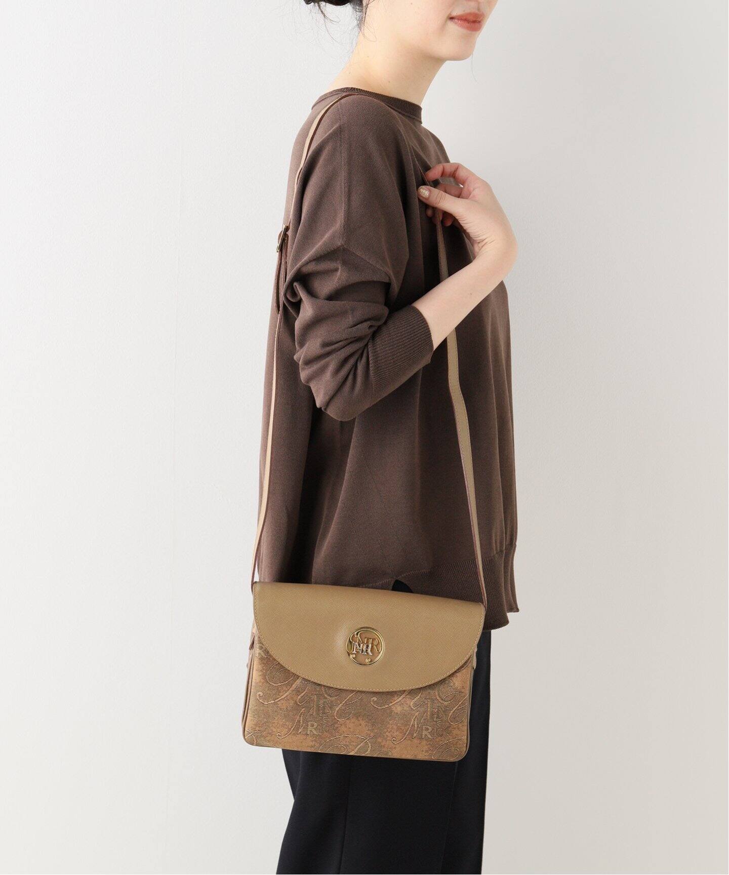 ニナリッチハンドバッグ ふせげ 