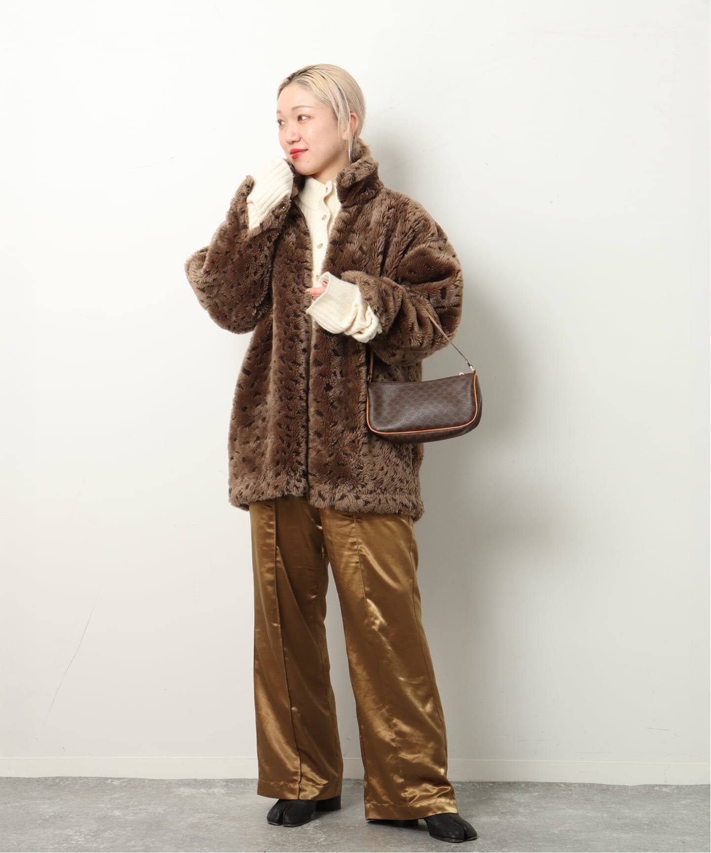 セリーヌ　ブラウン　ヴィンテージ　ショルダーバッグ セリーヌ CELINE ヴィンテージ ショルダーバッグ ロゴ レザー ブラウン