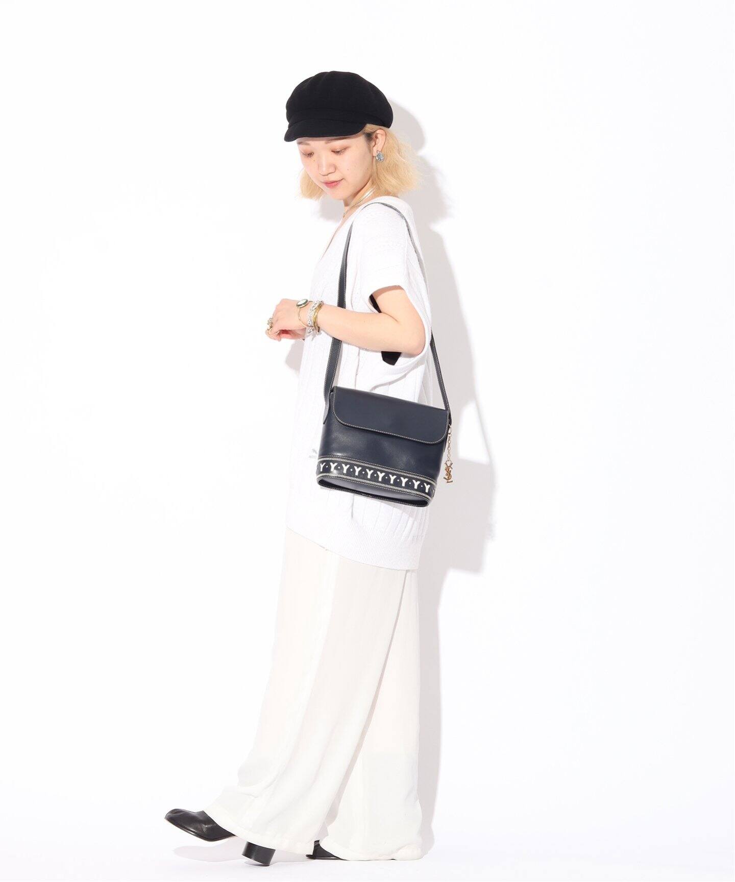 VINTAGE YSL/イヴ サンローラン】ショルダーバッグ（ショルダーバッグ 