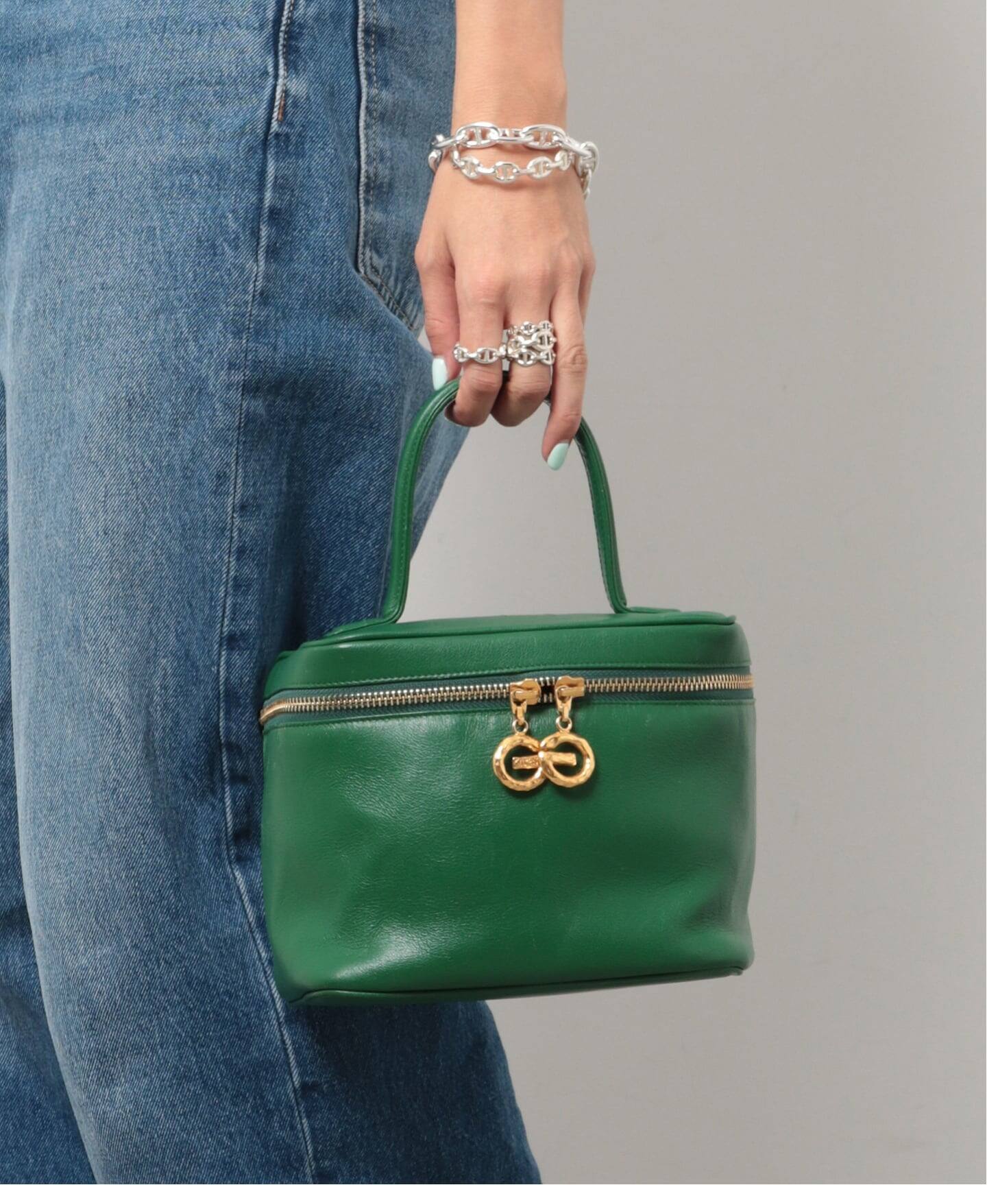 ジバンシィハンドバッグ givenchy マーク ジバンシィ スターモチーフ 