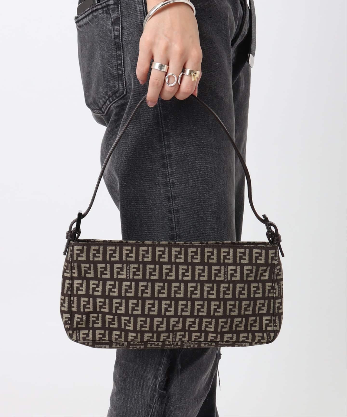 FENDI 希少‼︎ショルダーバッグ FENDI フェンディ モントレゾール 8BT298 ショルダーバッグ