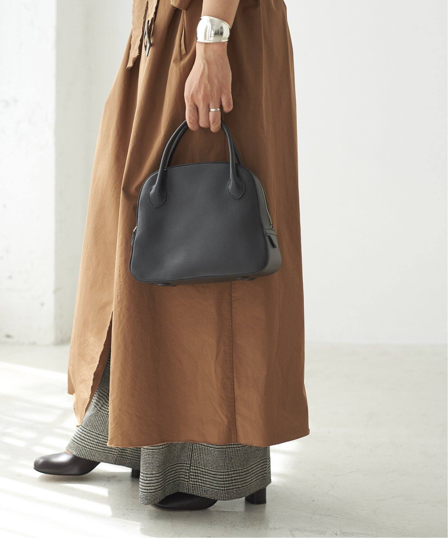 MAISON CANAU/メゾン カナウ】ROUND BOSTON Sバッグ（ブラック  