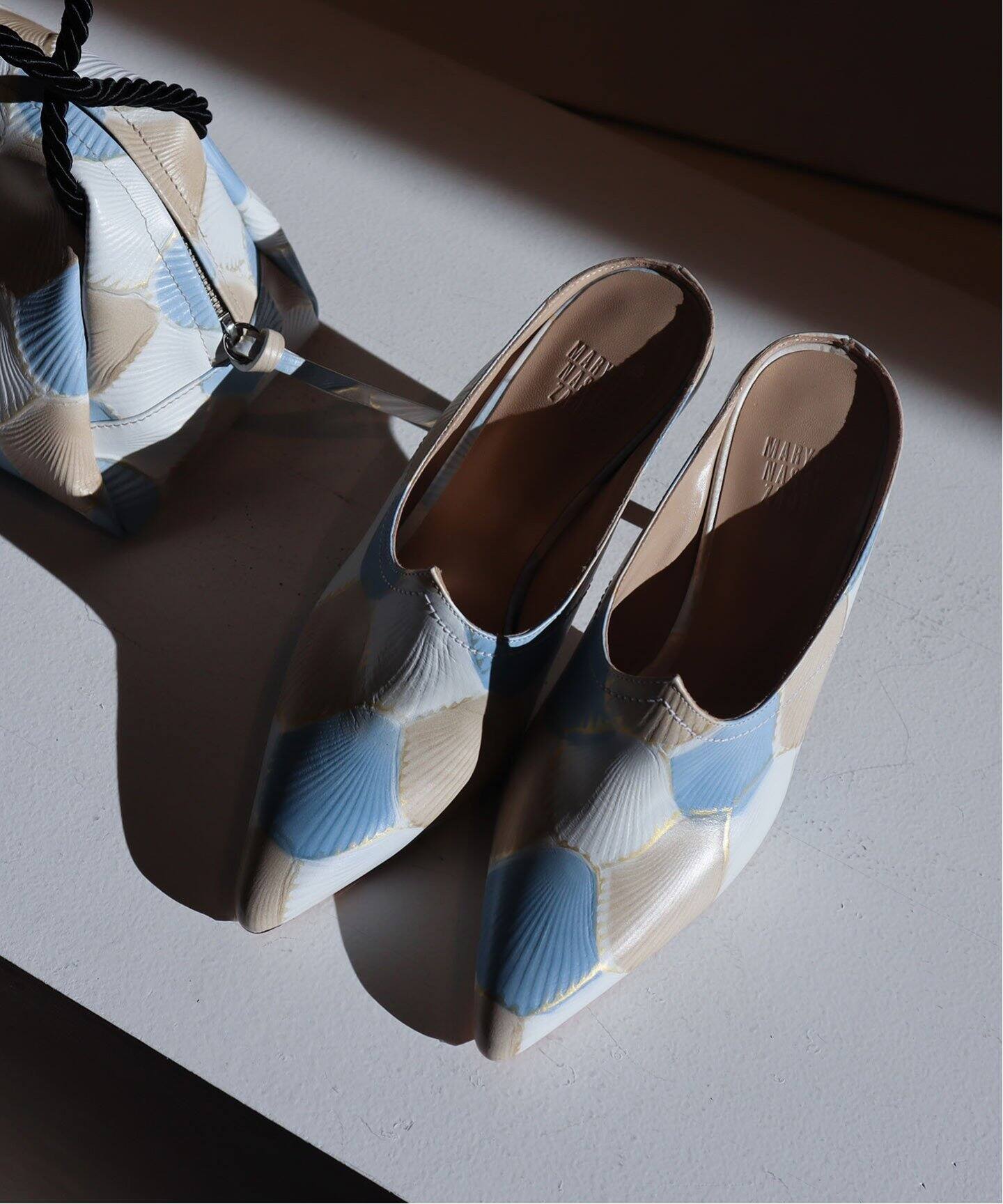 MARYAM NASSIR ZADEH/マリアム ナシール ザティー】MOIRA MULE  