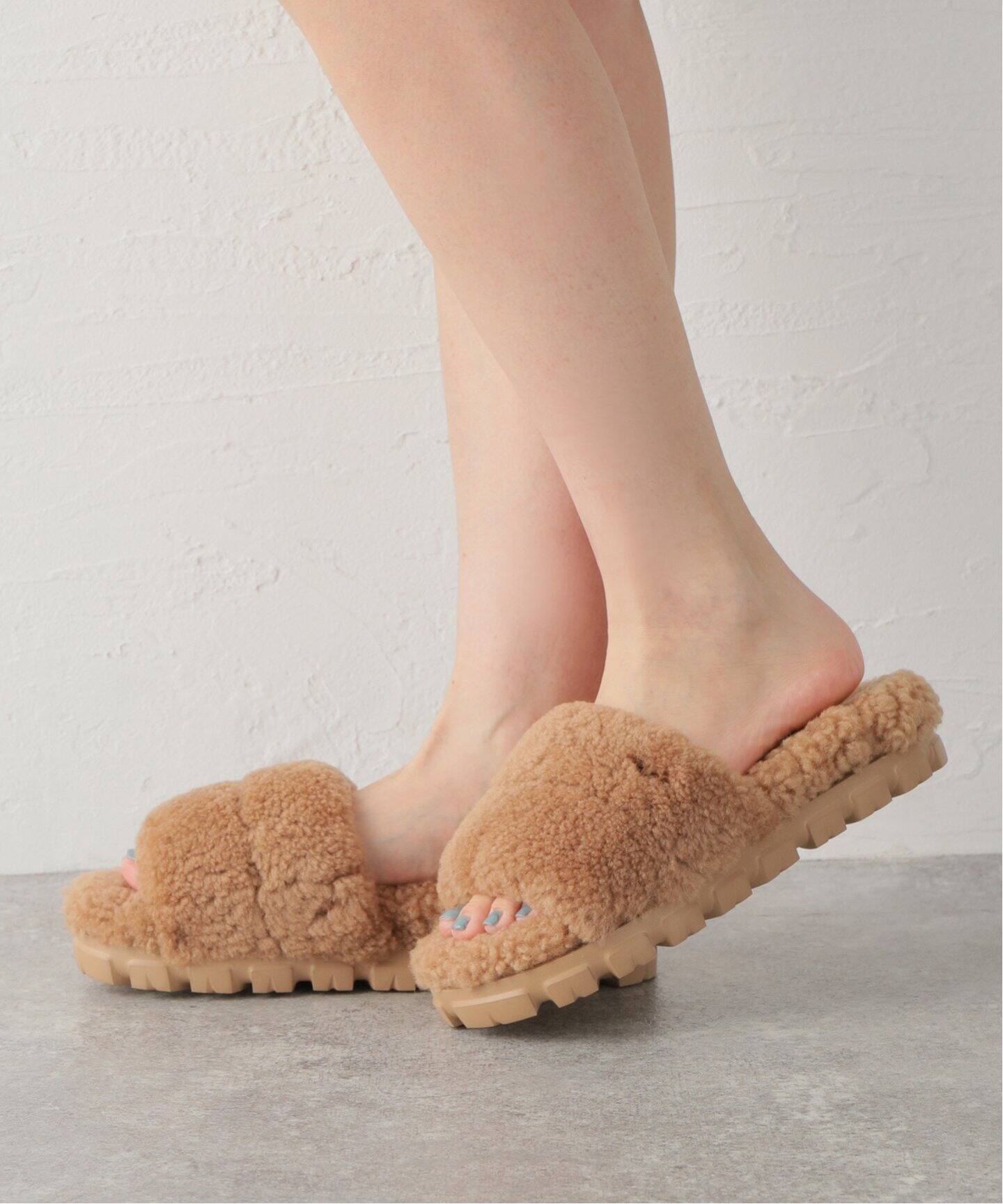 UGG / アグ】W COZETTA CURLY (1130838)（サンダル）｜BOICE FROM 