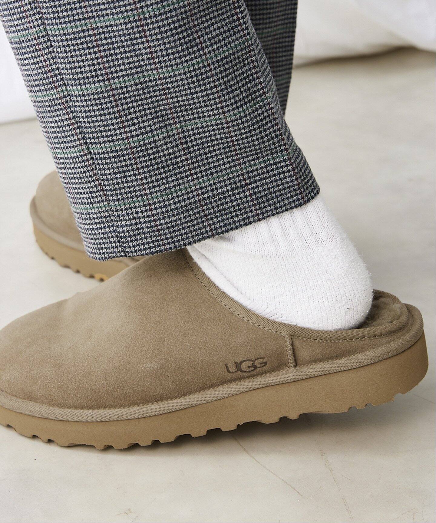 UGG / アグ】別注 CLASSIC SLIP-ON（その他シューズ）｜JOURNAL  