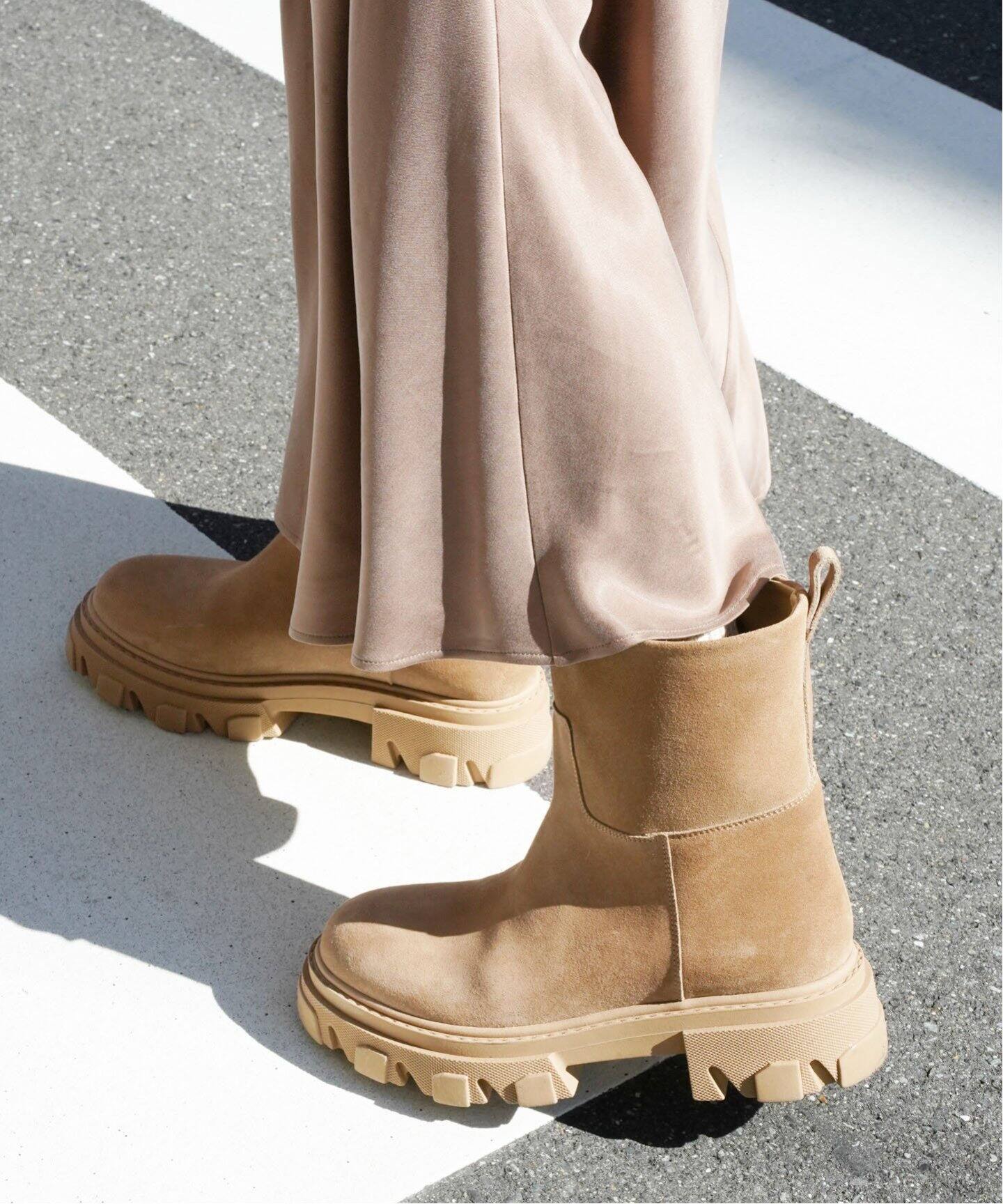 GIA BORGHINI/ジア ボルギーニ】 SUEDE TUBULAR ショートブーツ 