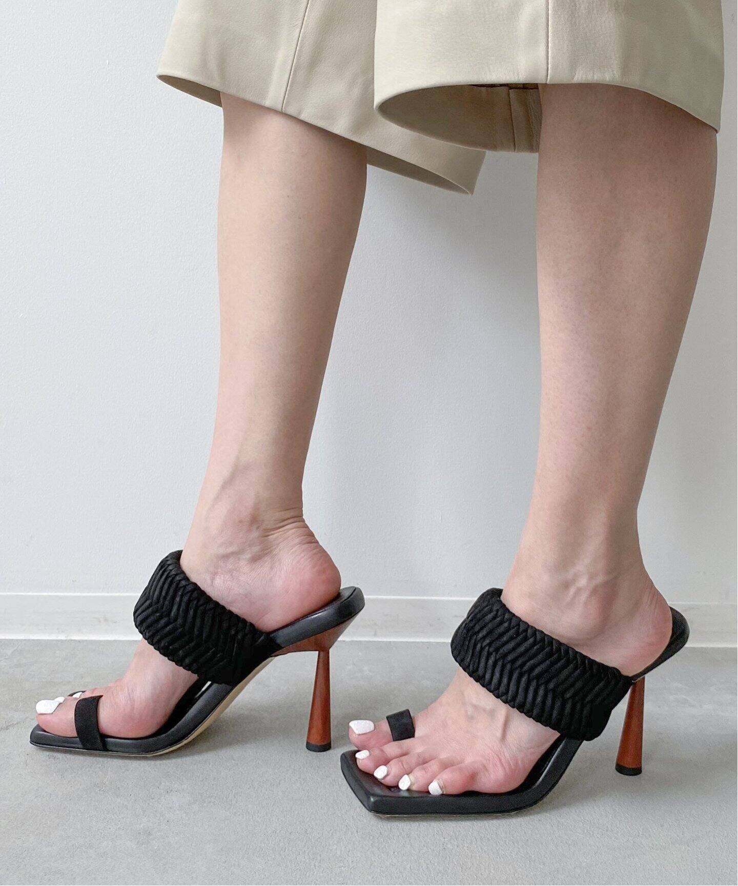 GIA / RHW】10cm Heal Suede Sandal（サンダル）｜L