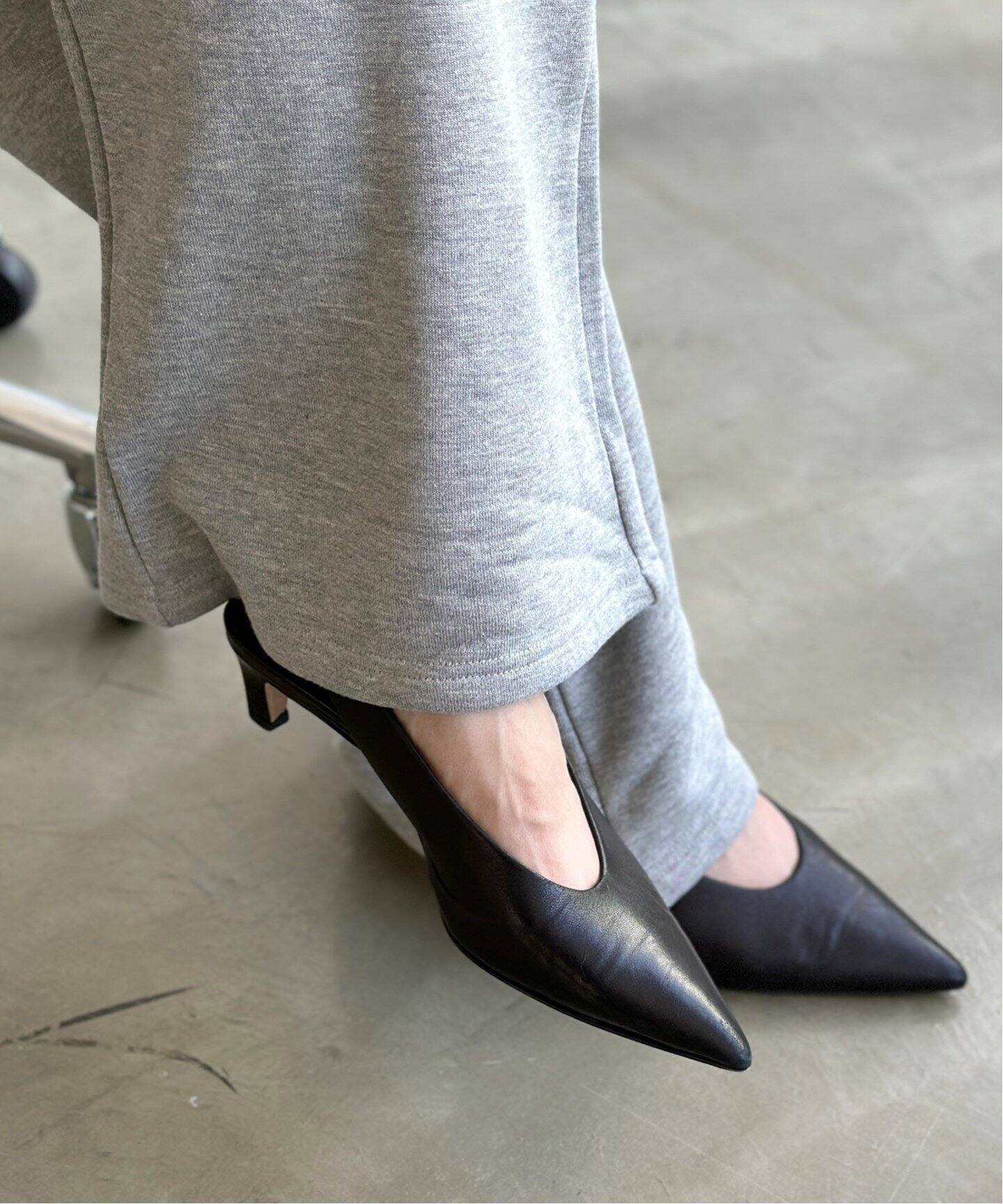 BRENTA/ブレンタ】4cm Back strap pumps（パンプス）｜AP STUDIO 
