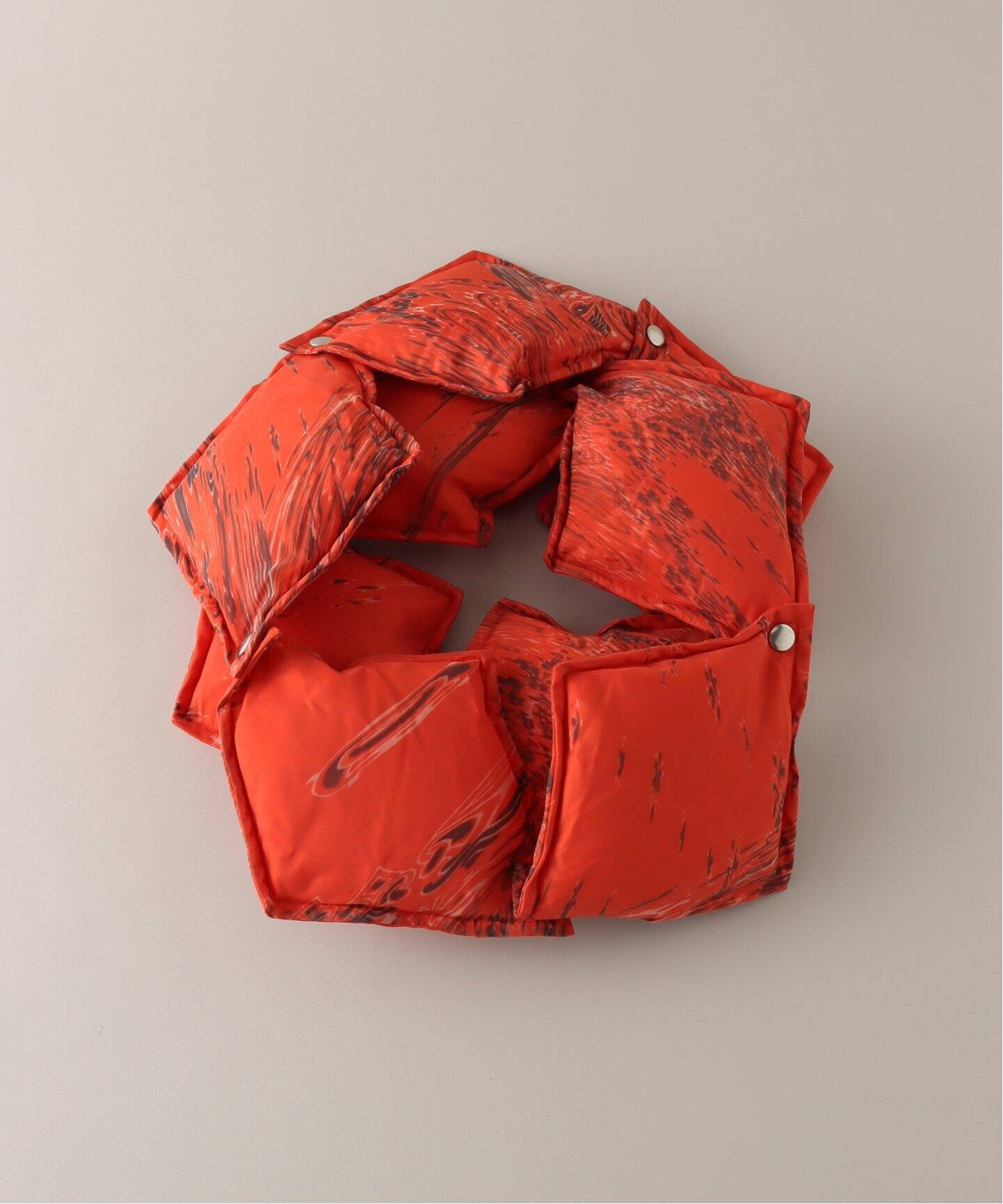 MASU / エムエーエスユー】DIAMOND PUFFER SCARF（マフラー  