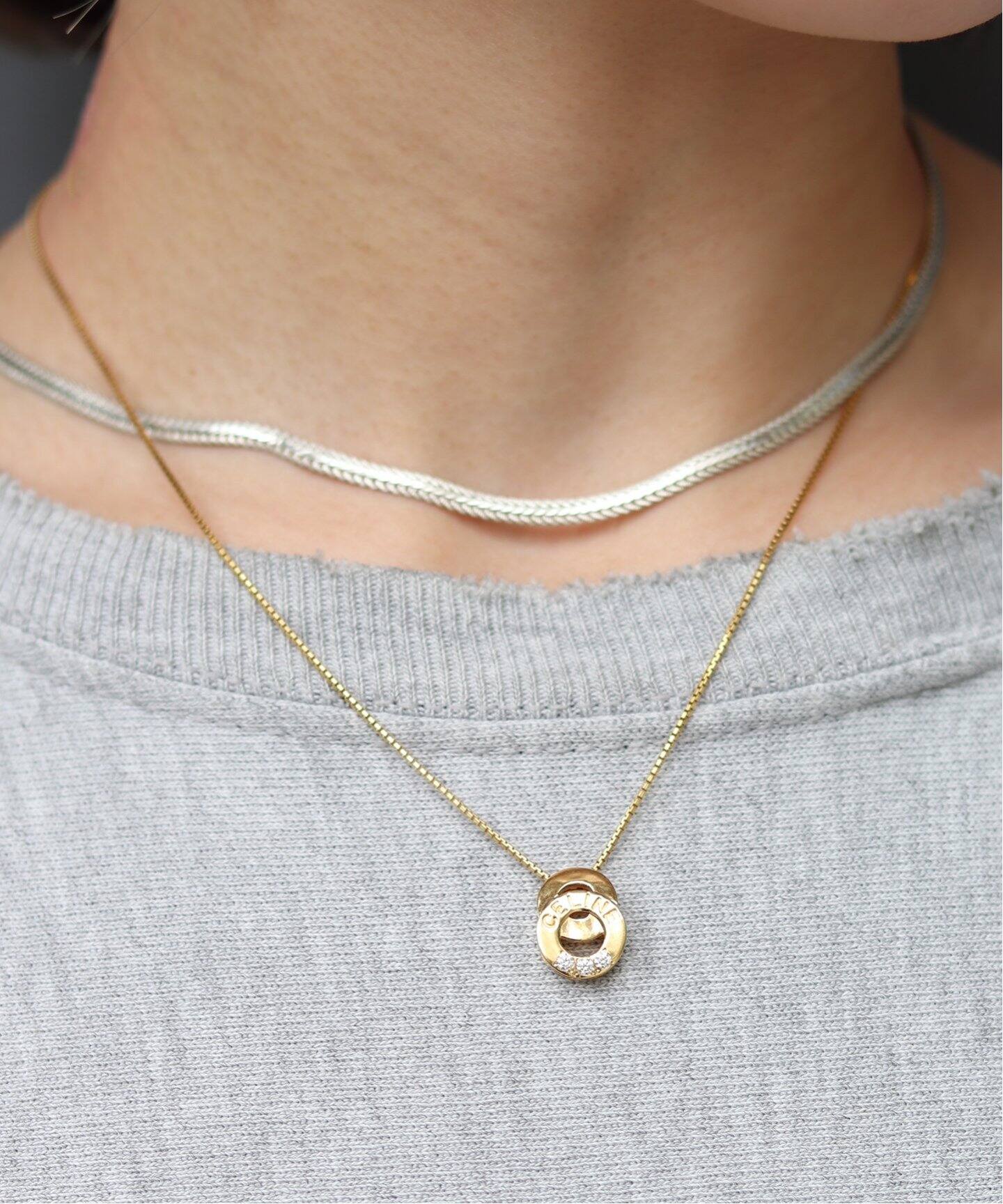 VINTAGE CELINE/セリーヌ】 K18・Diamond W Circle Necklace  