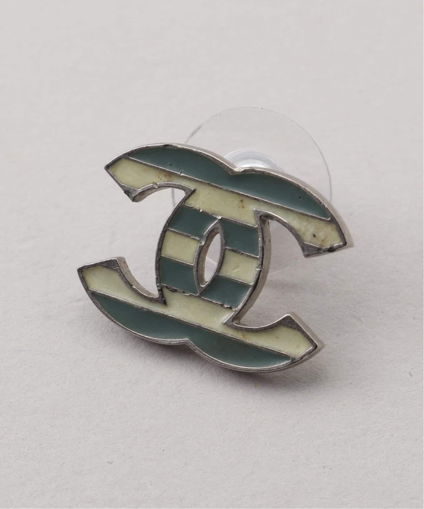 VINTAGE CHANEL/シャネル】 pierce logo(両耳)（ピアス（両耳用