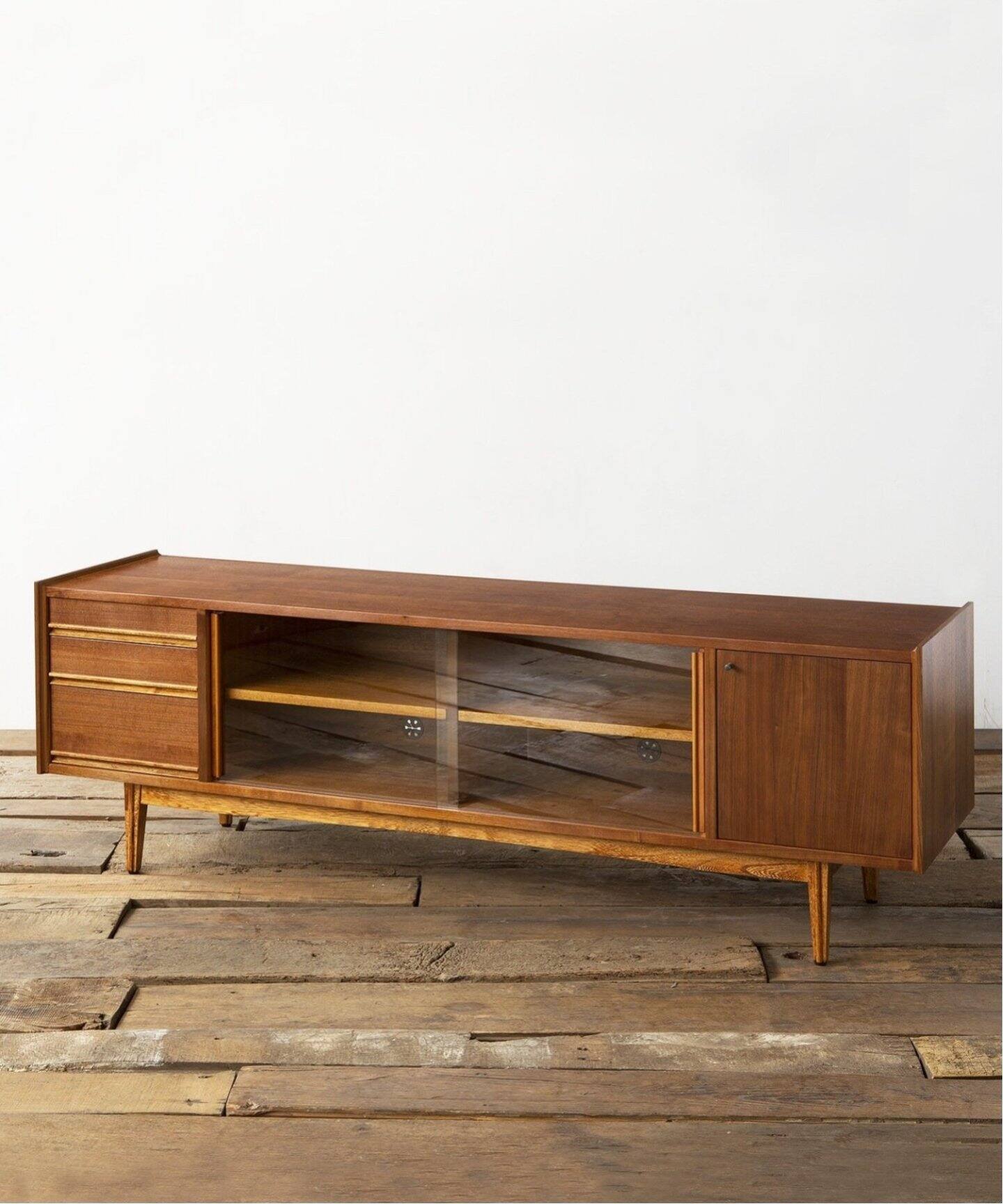 大型商品》TRESTLES TV BOARD W1800 トラッセルテレビボード（収納家具