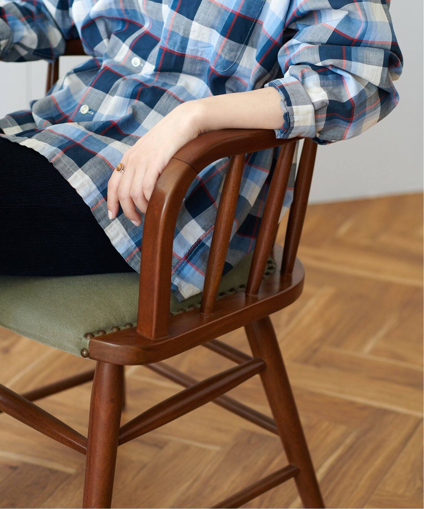 中型商品》OAKS ARM CHAIR KH オークスアームチェア（チェア）｜ACME 