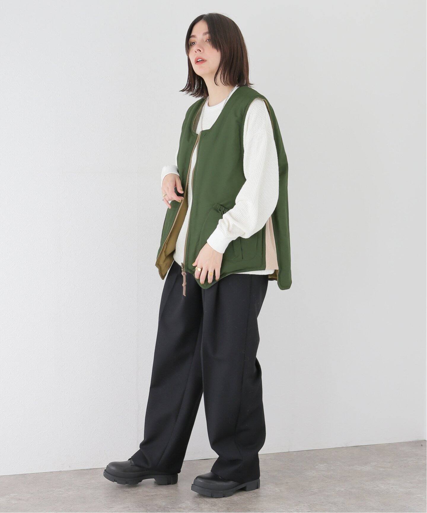 refomed / リフォメッド】REVERSIBLE SAND BAG DOWN VEST（ベスト 