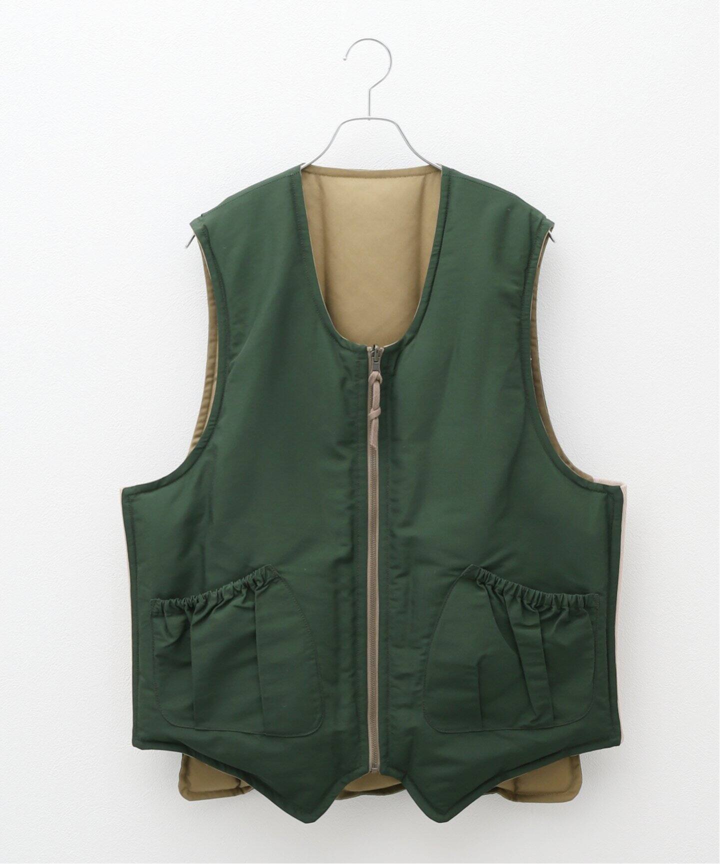 refomed / リフォメッド】REVERSIBLE SAND BAG DOWN VEST（ベスト 
