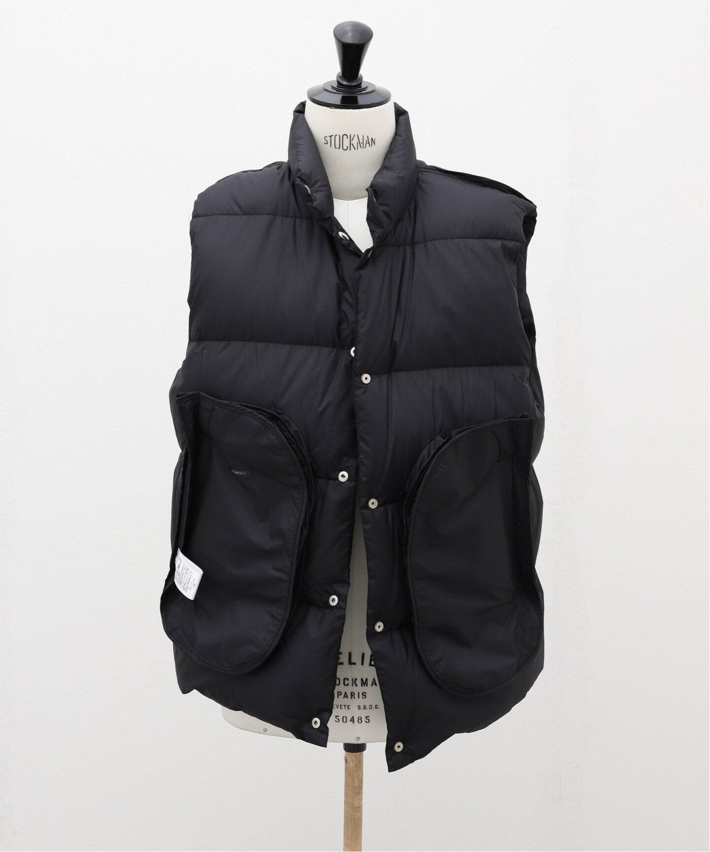 COMOLI 23AW ダウンベスト 3 無けれ Y03-01018