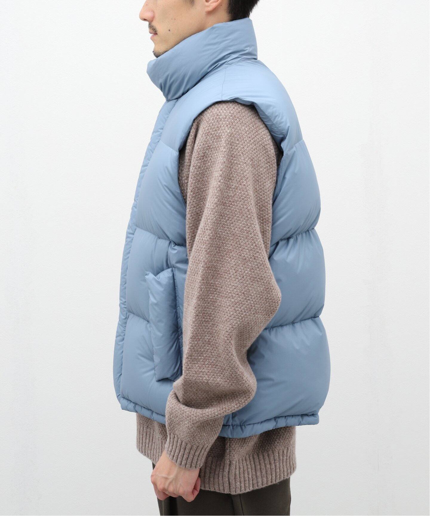 AURALEE / オーラリー】SUPER LIGHT NYLON RIPSTOP DOWN V（ダウン  