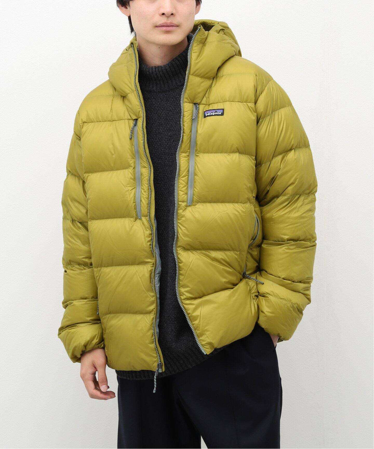 パタゴニア 捉える ダウンジャケット カーキ メンズM 