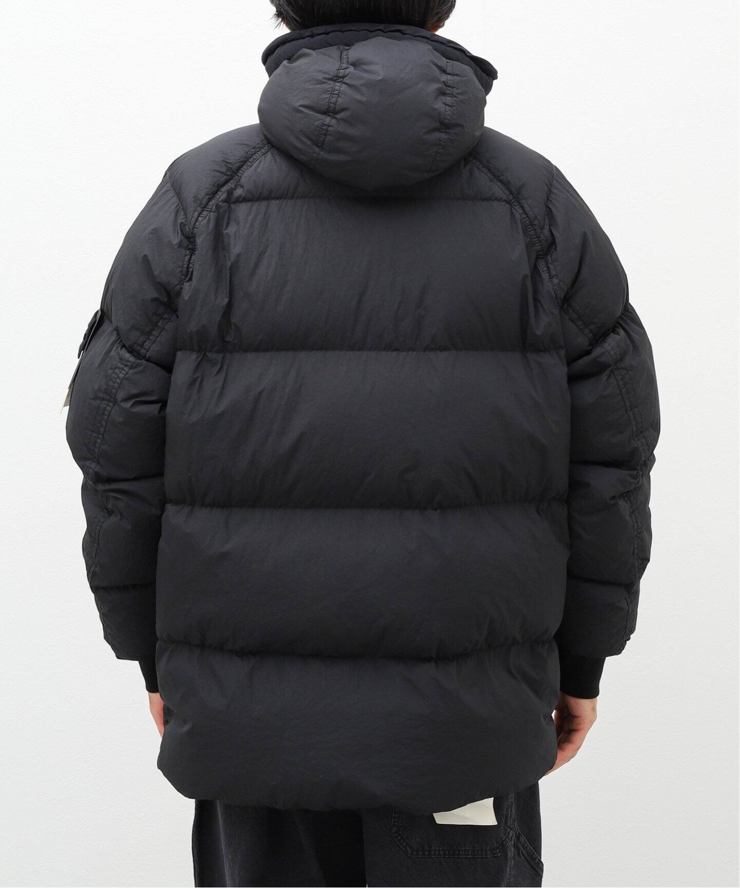 STONEISLAND / ストーンアイランド】フーデッドダウンブルゾン（ダウン 