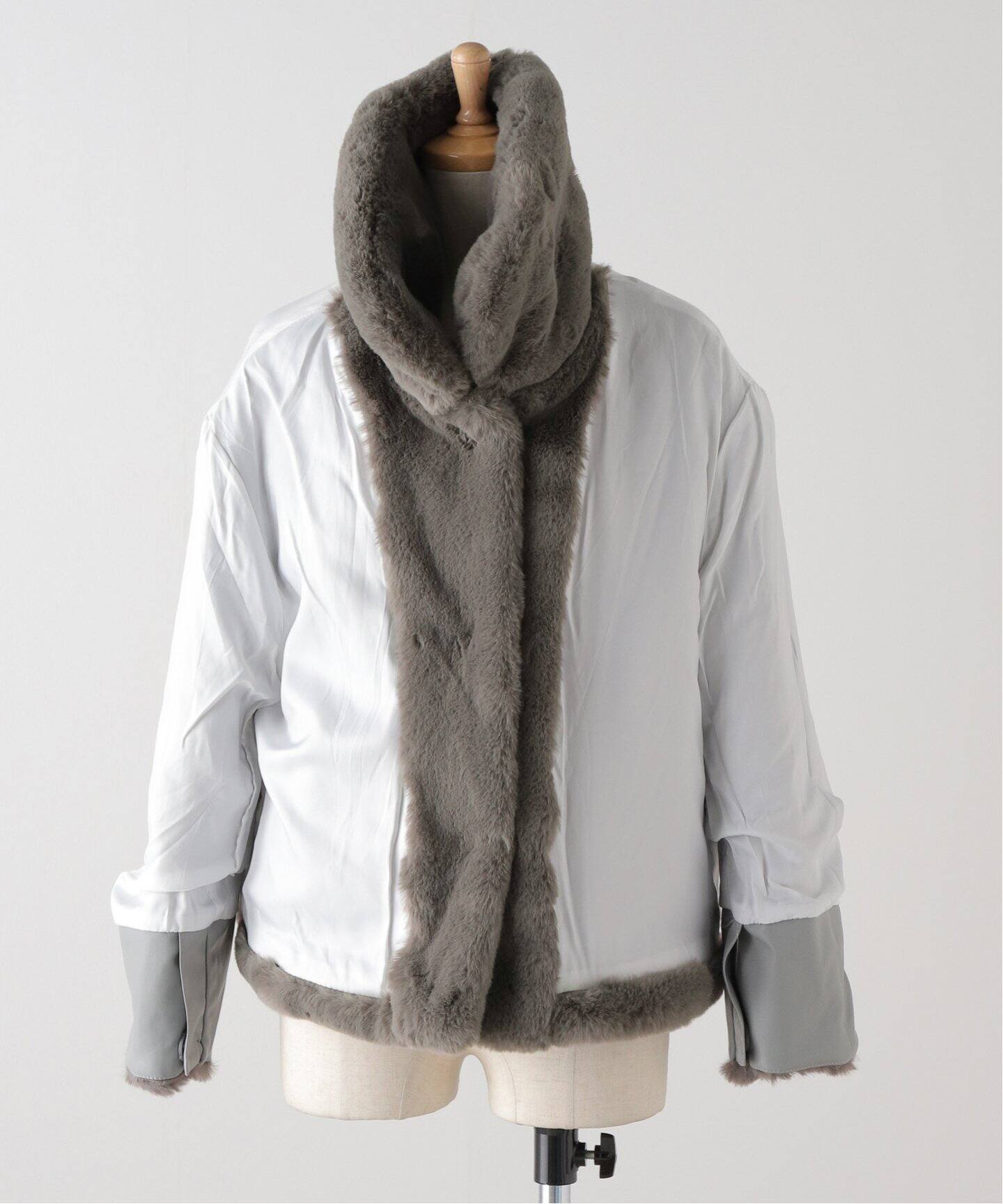 JAKKE/ジャッキー】TRACI COAT GREY：フェイクファーコート（その他 