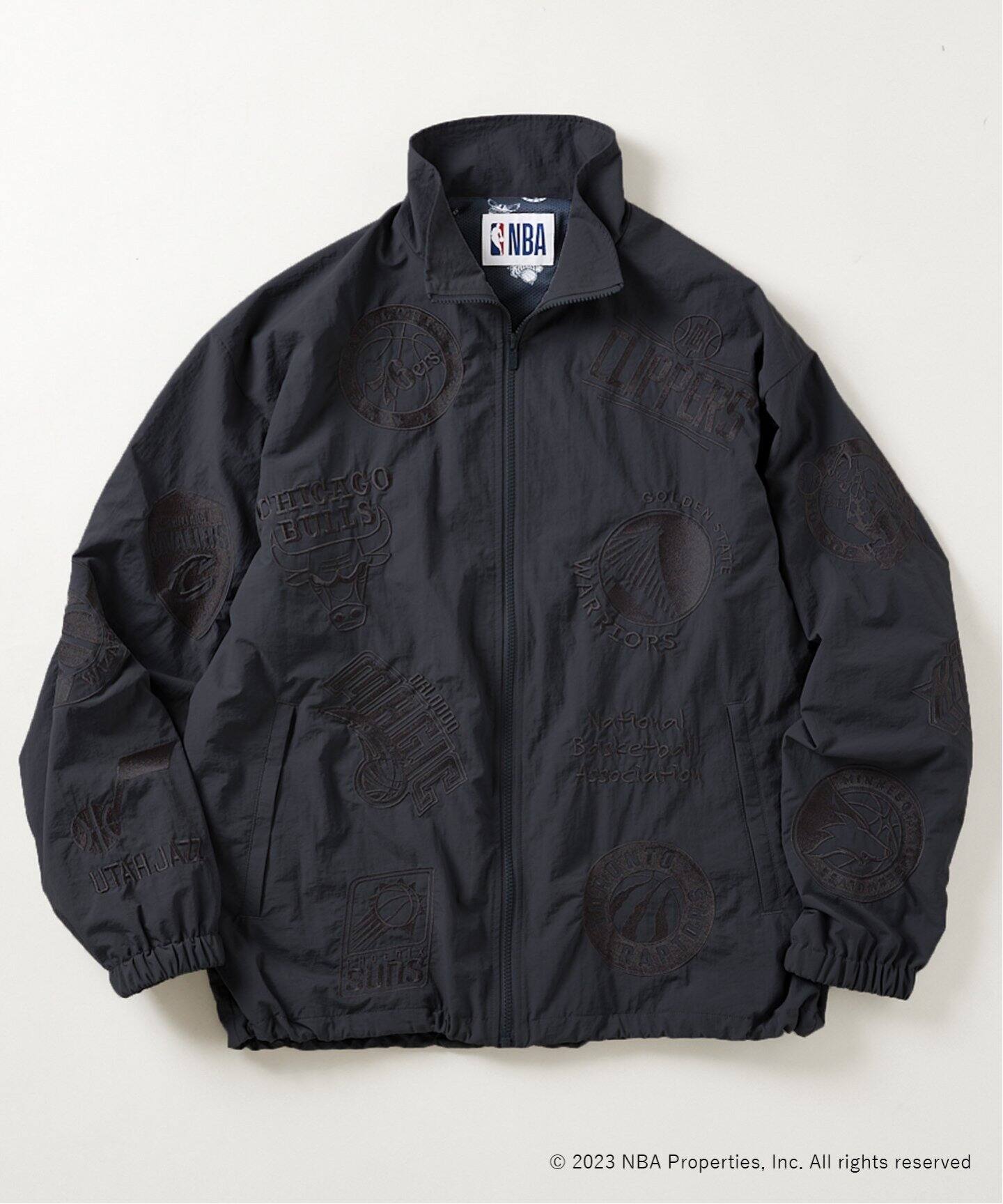 Off The Court by NBA】別注 チームロゴナイロンブルゾン（その他  